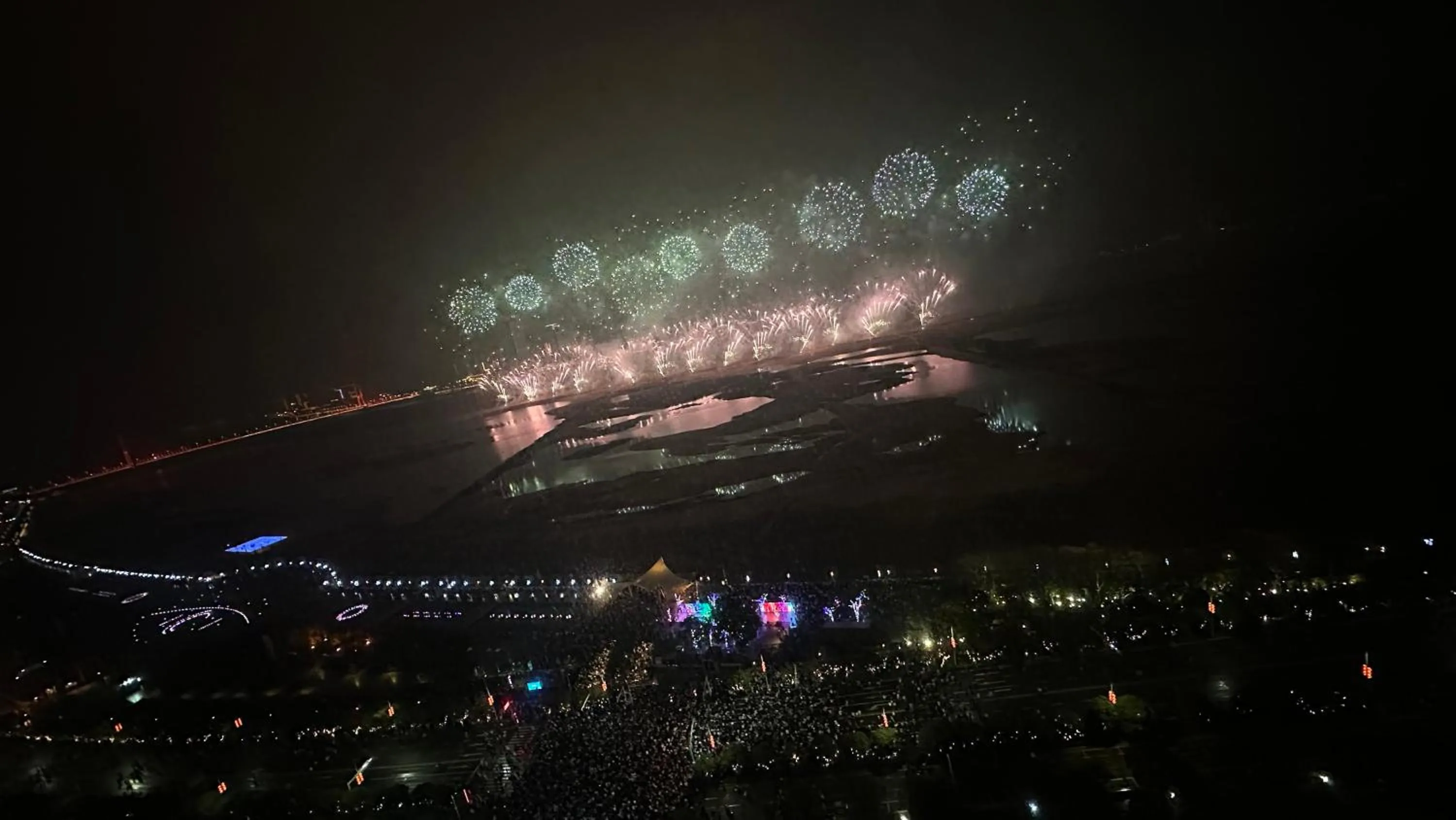 View (from property/room) in Shangri-La Nanchang丨All room offer river views Just one stop from the Pavilion of Prince Teng