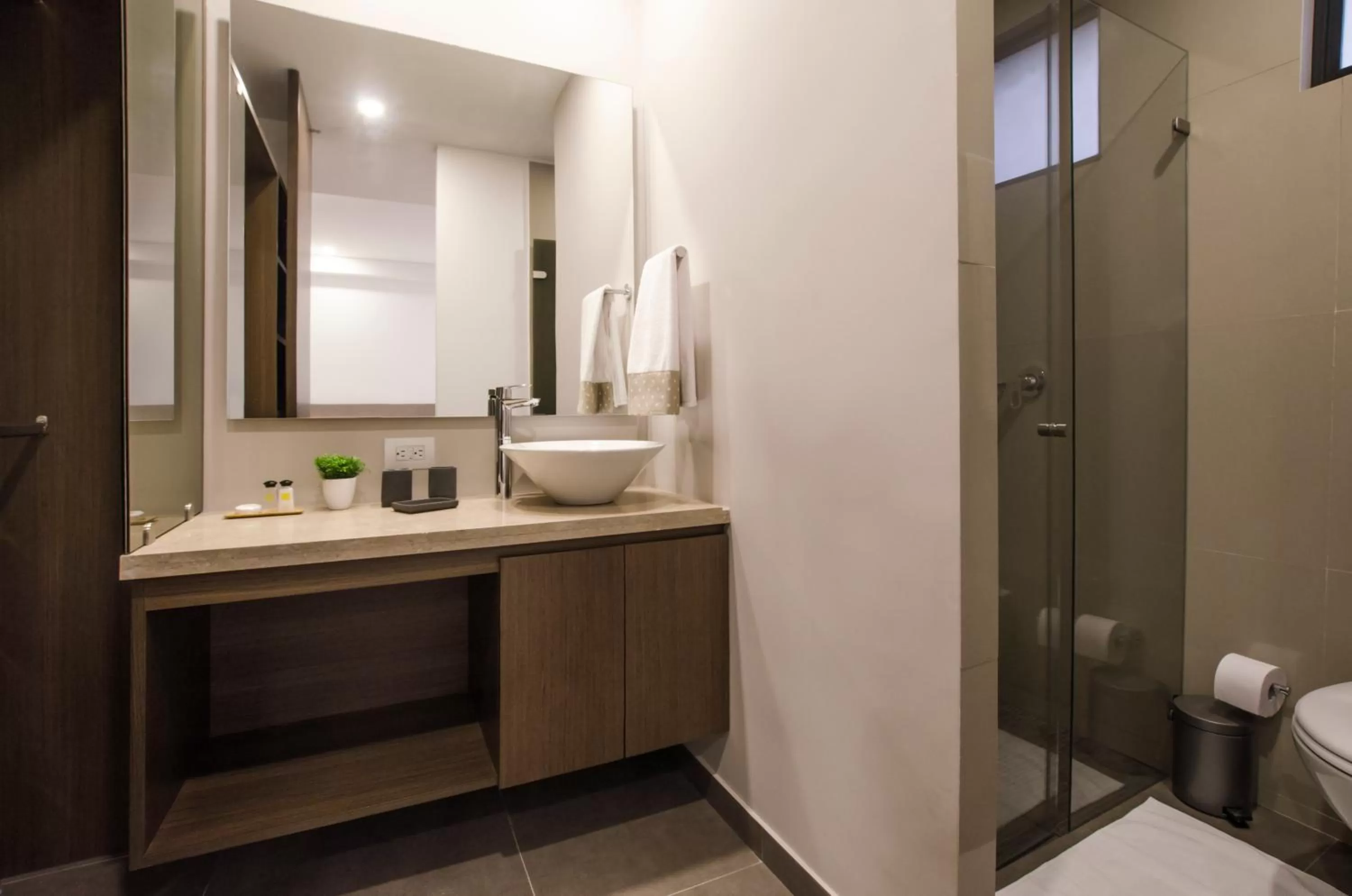 Bathroom in ZITU 106