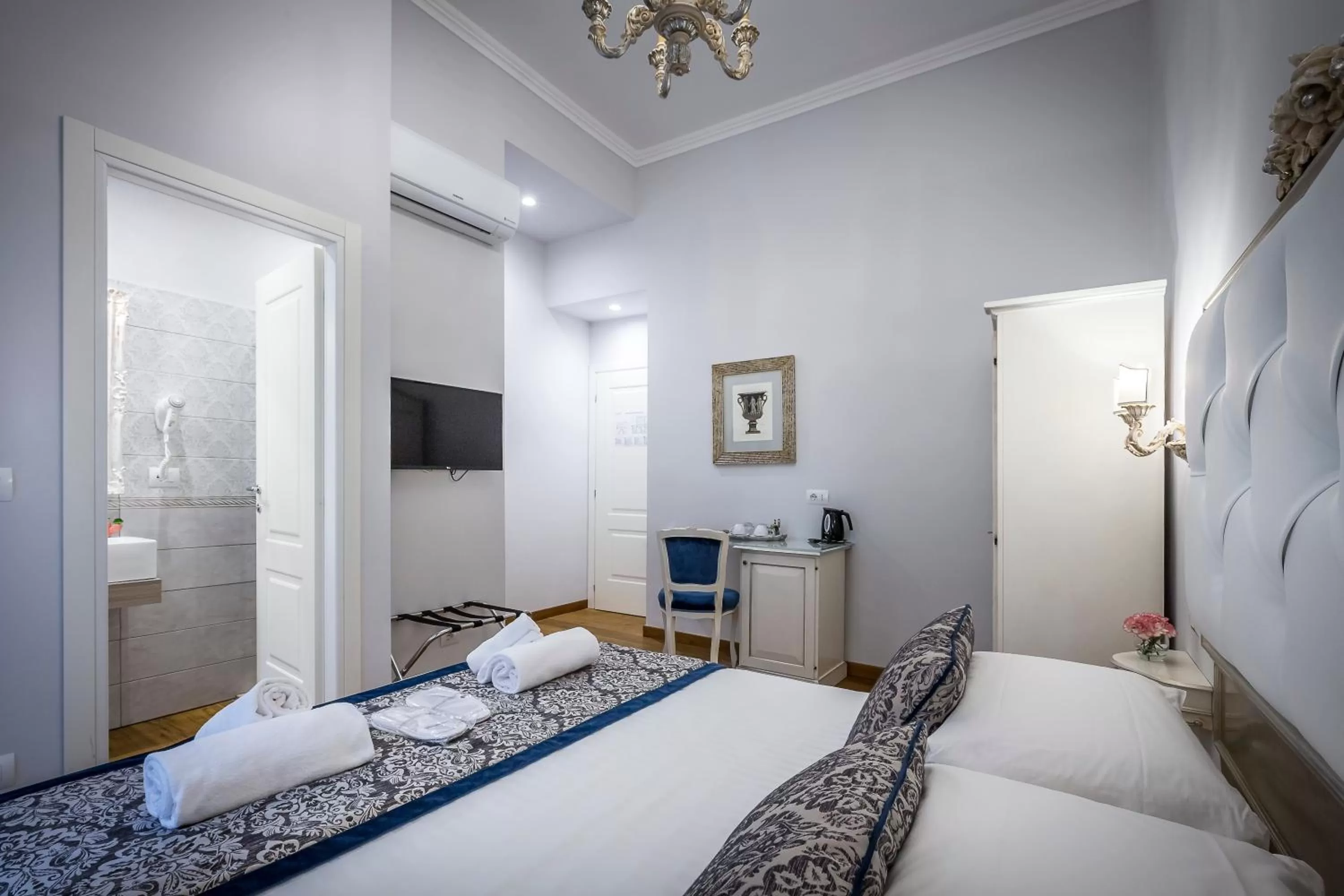 Bedroom, Bed in B&B La Terrazza Sul Duomo