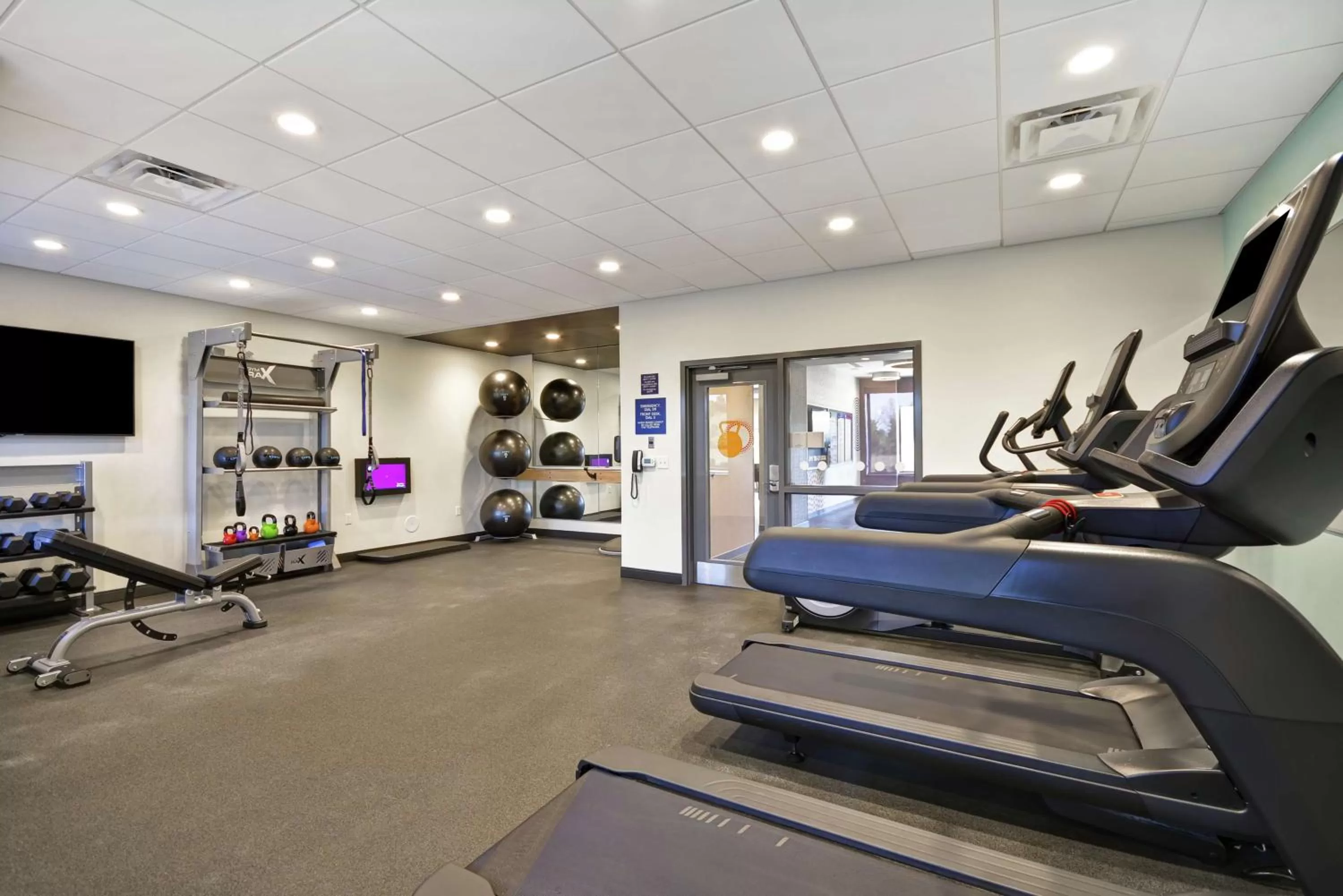 Fitness centre/facilities in Tru By Hilton Huber Heights Dayton