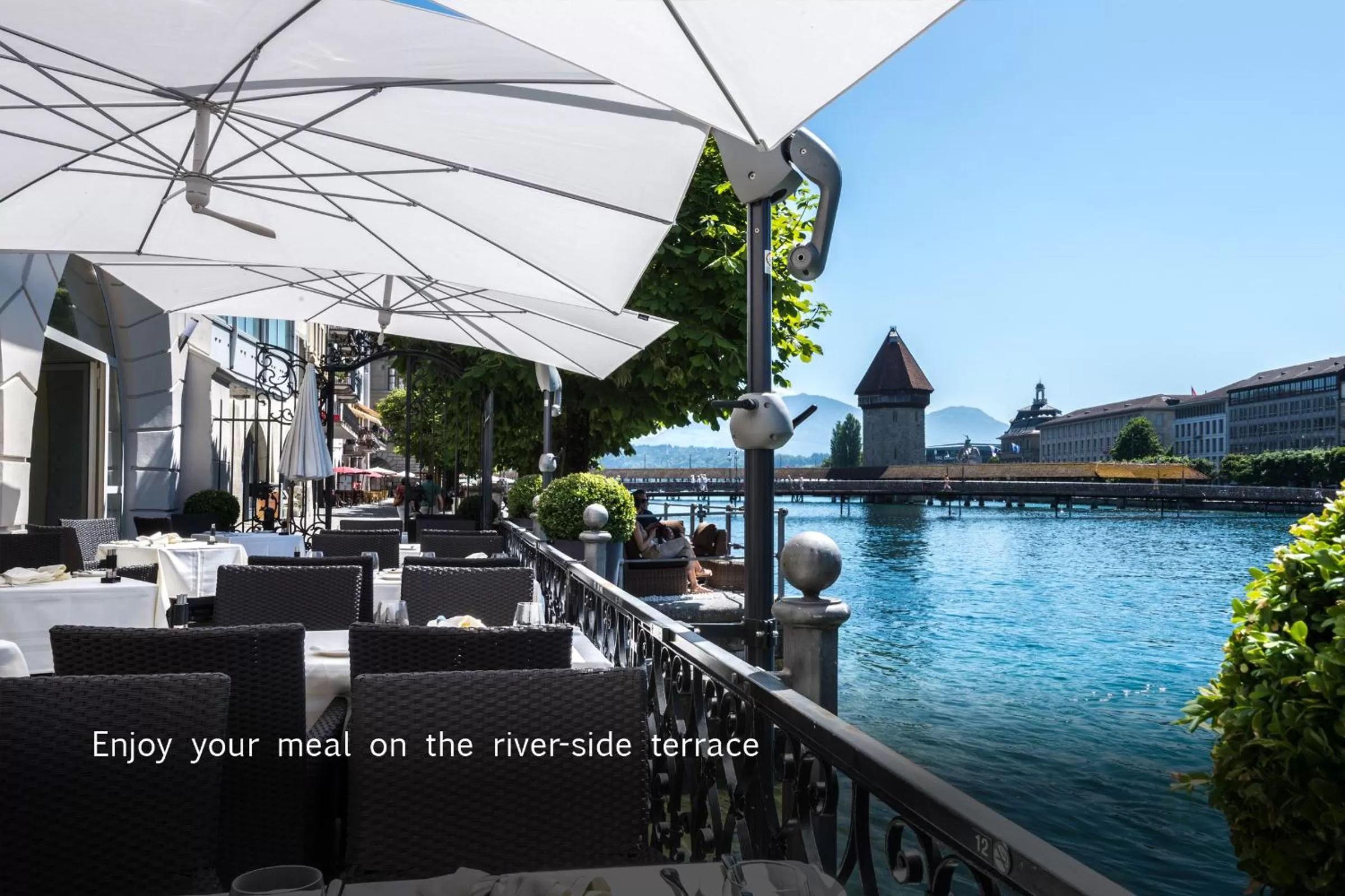 Restaurant/places to eat in Hotel des Balances