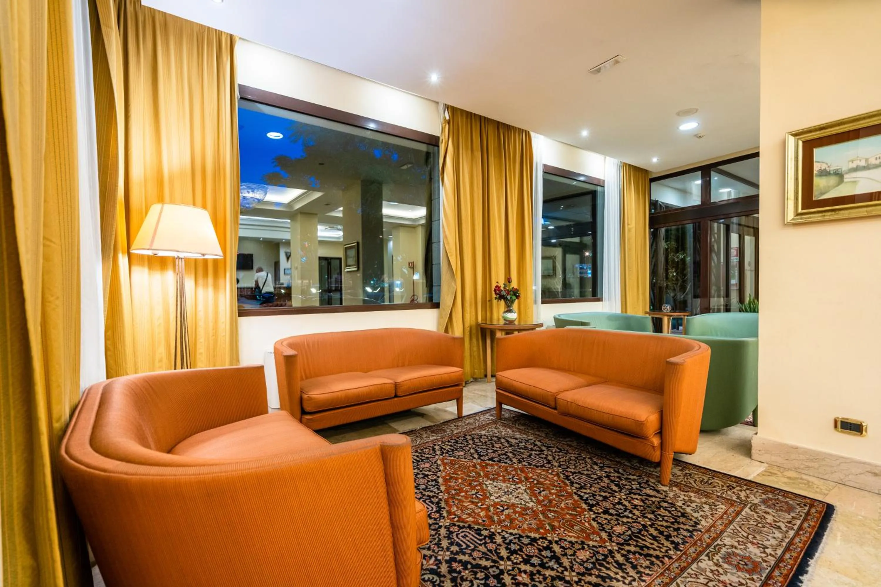 Living room in Europa Palace Hotel