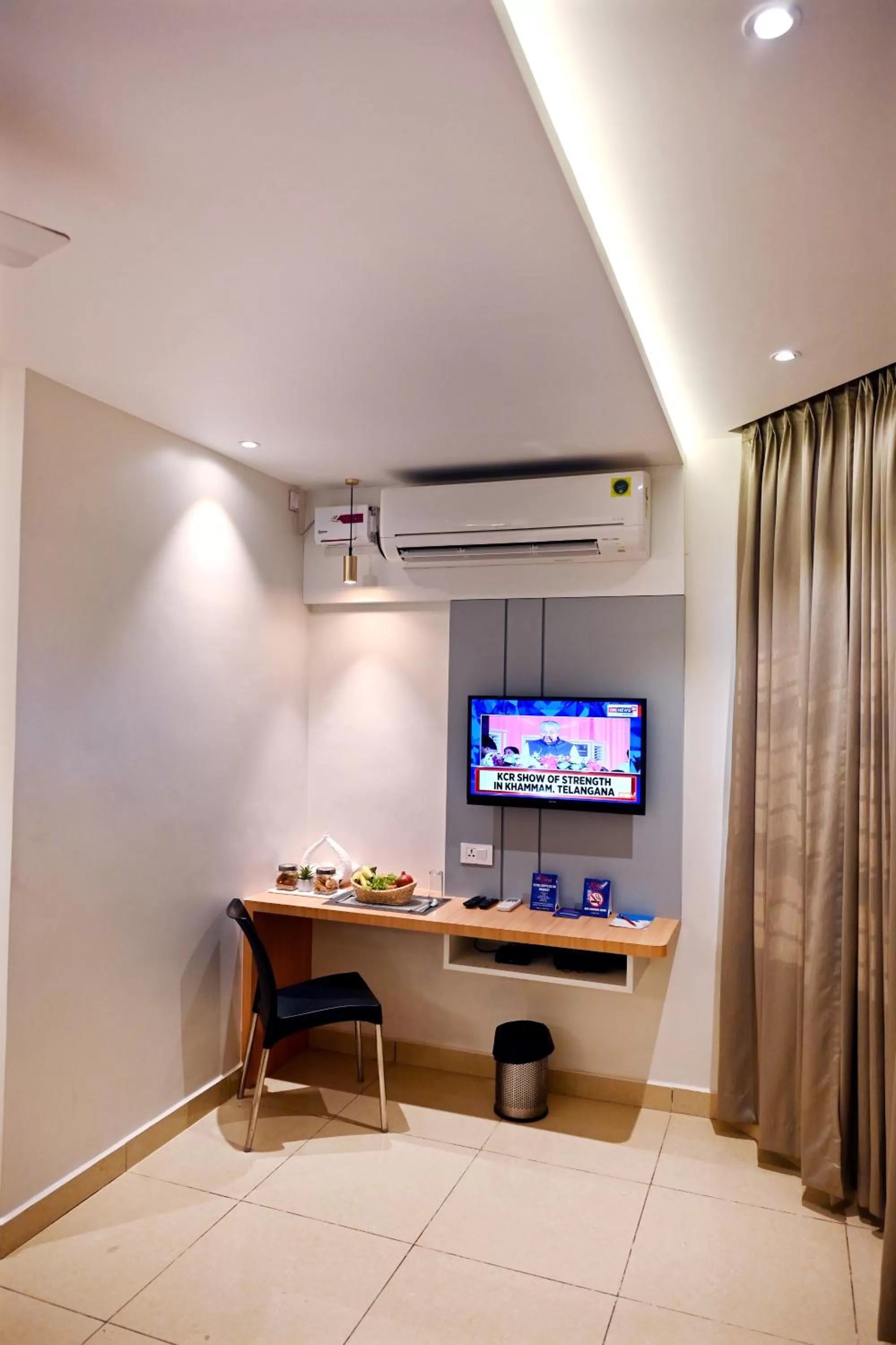 TV and multimedia in Hotel Sri Krishna Residency