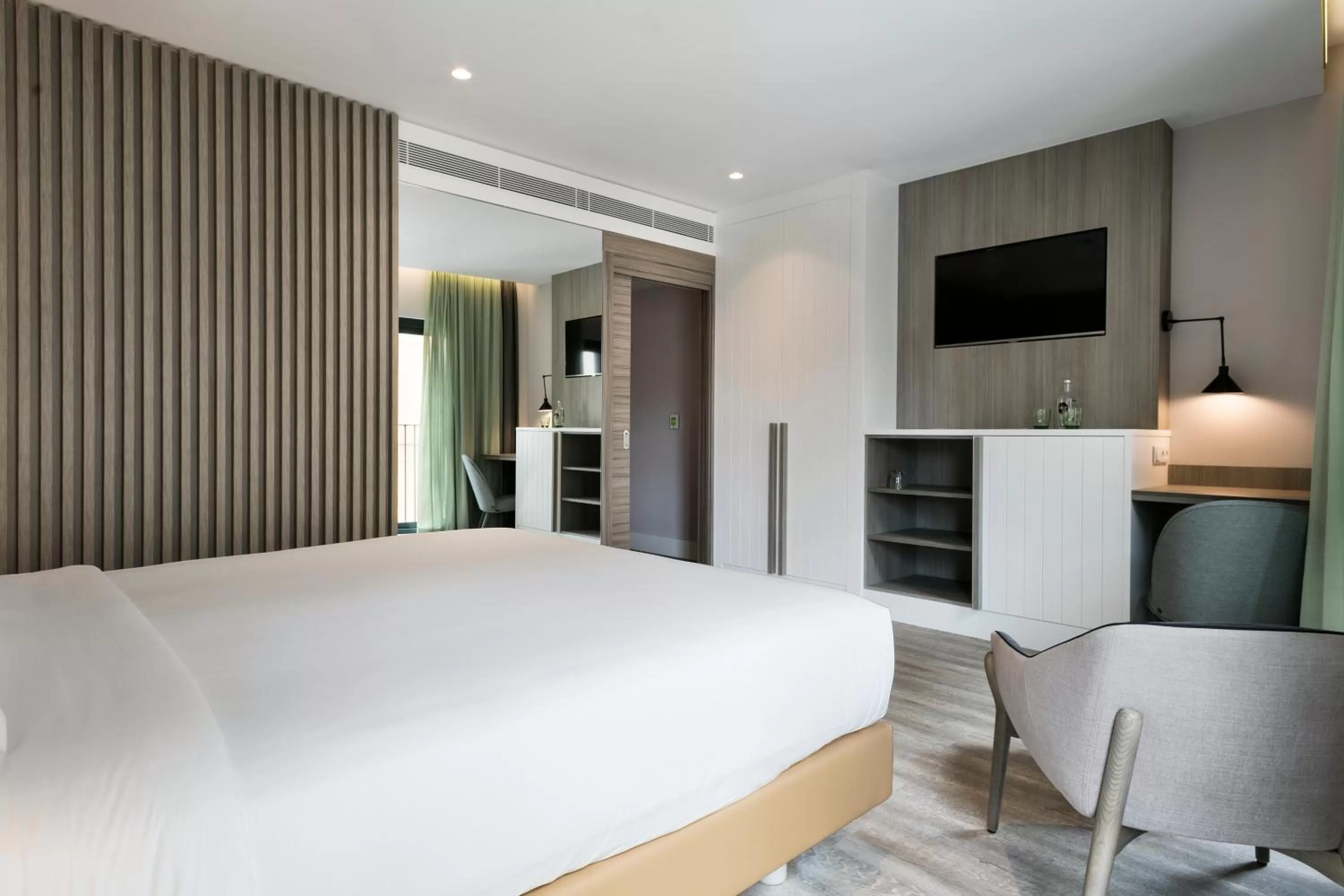 Bedroom, Bed in Niu Barcelona Hotel