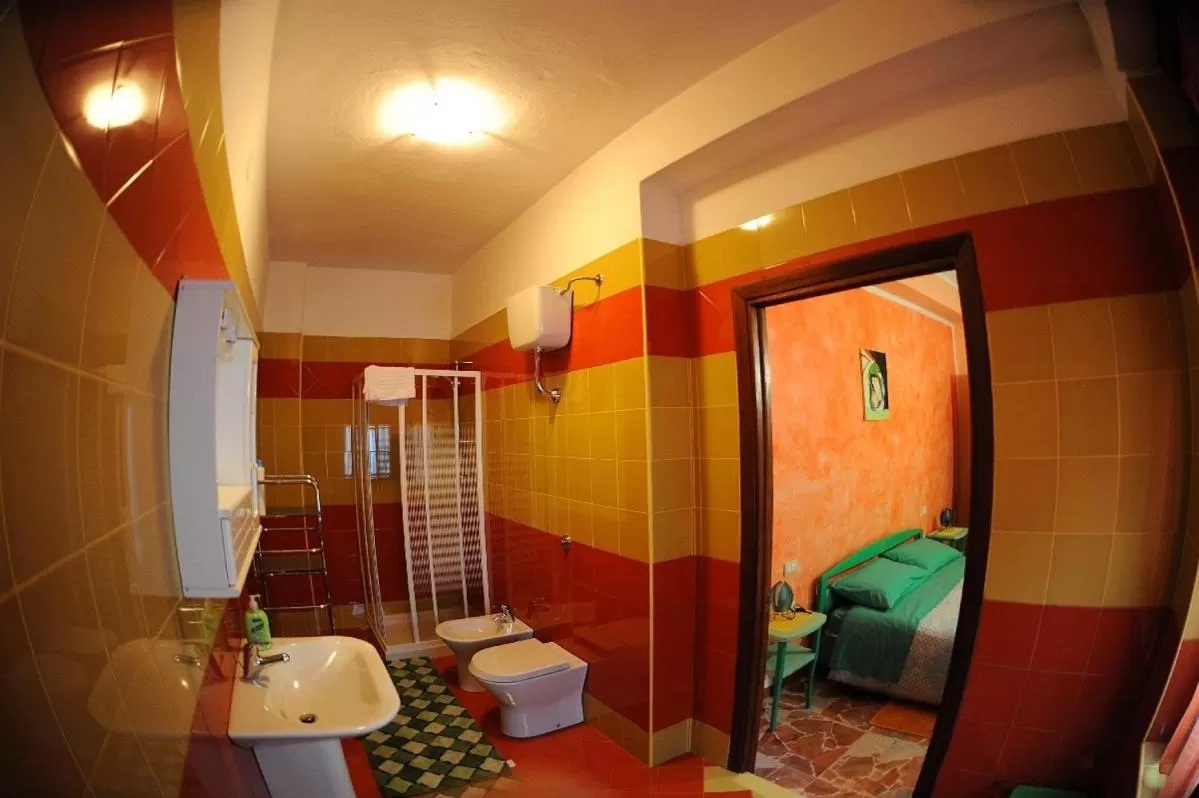 Bathroom in B&B Antoclo Di Concas Angela Margherita