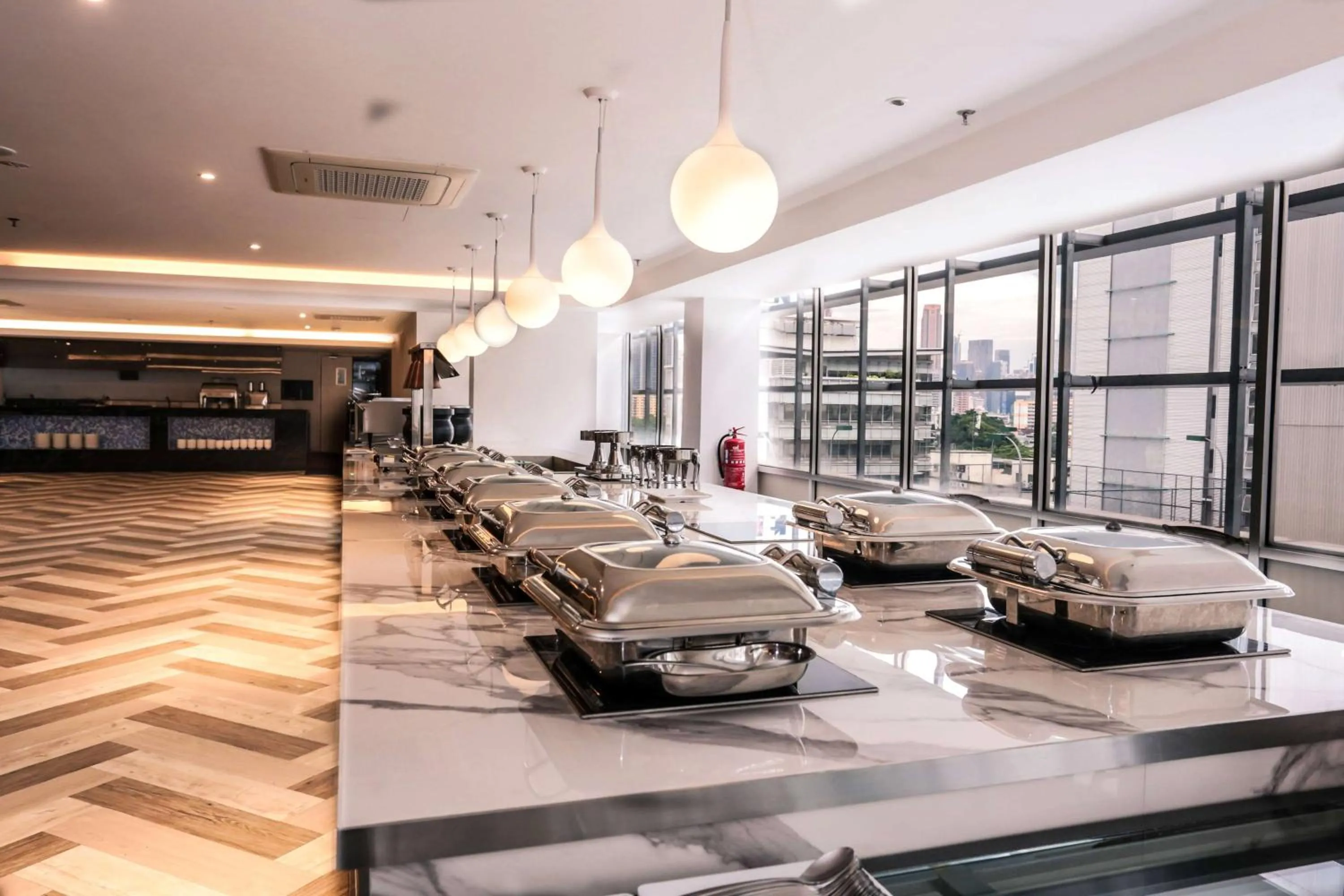 Restaurant/places to eat in Days Hotel & Suites by Wyndham KL - Chan Sow Lin MRT or LRT