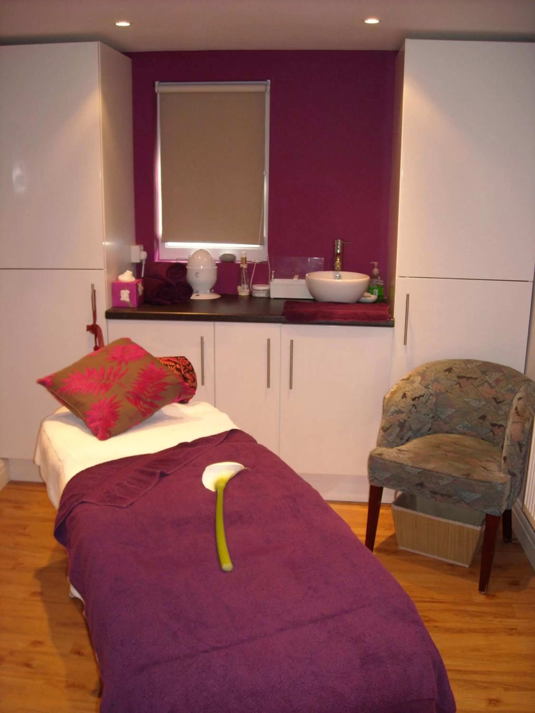 Massage, Bed in Damson Dene Hotel