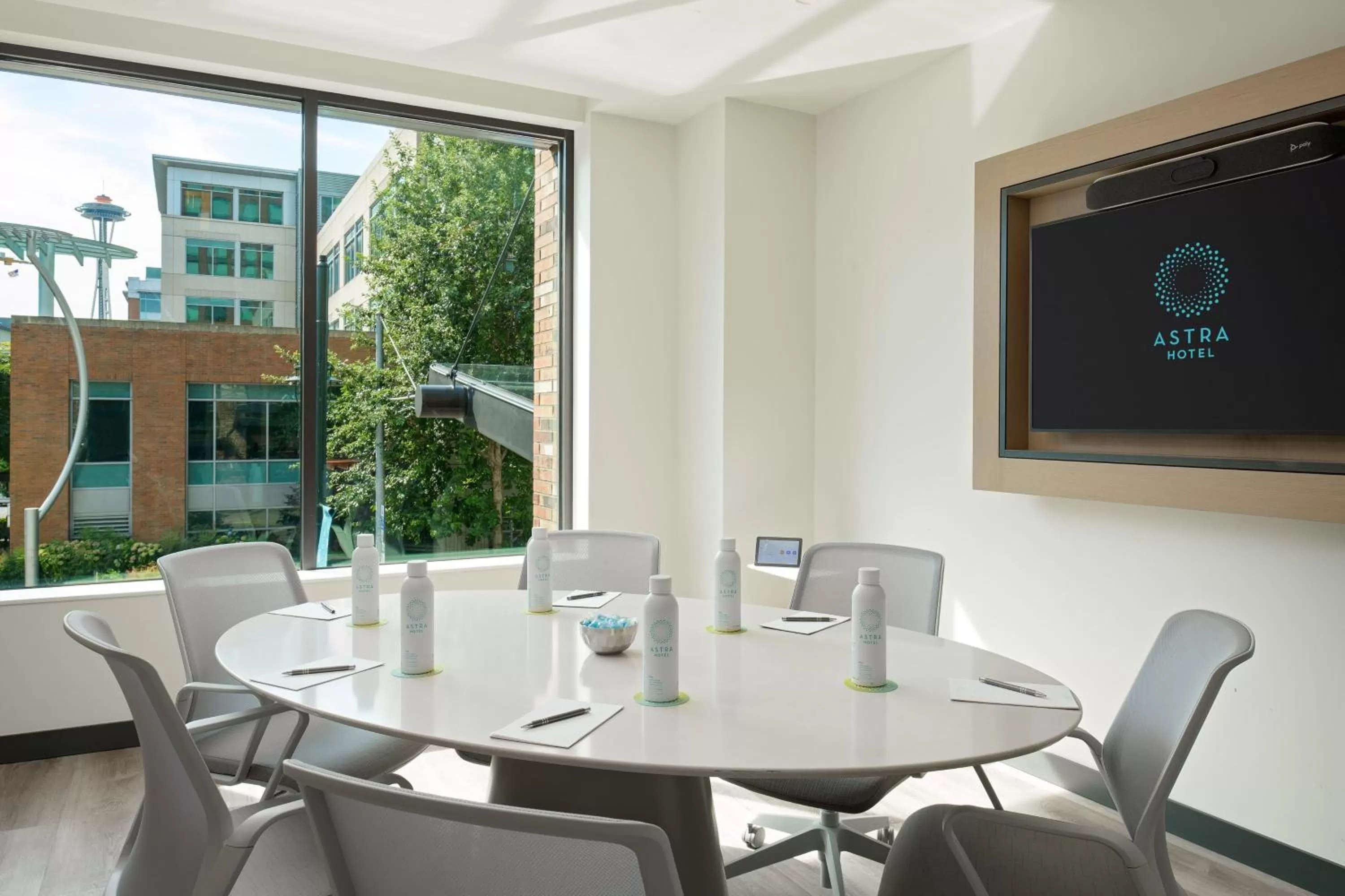 Meeting/conference room in Astra Hotel, Seattle, a Tribute Portfolio Hotel