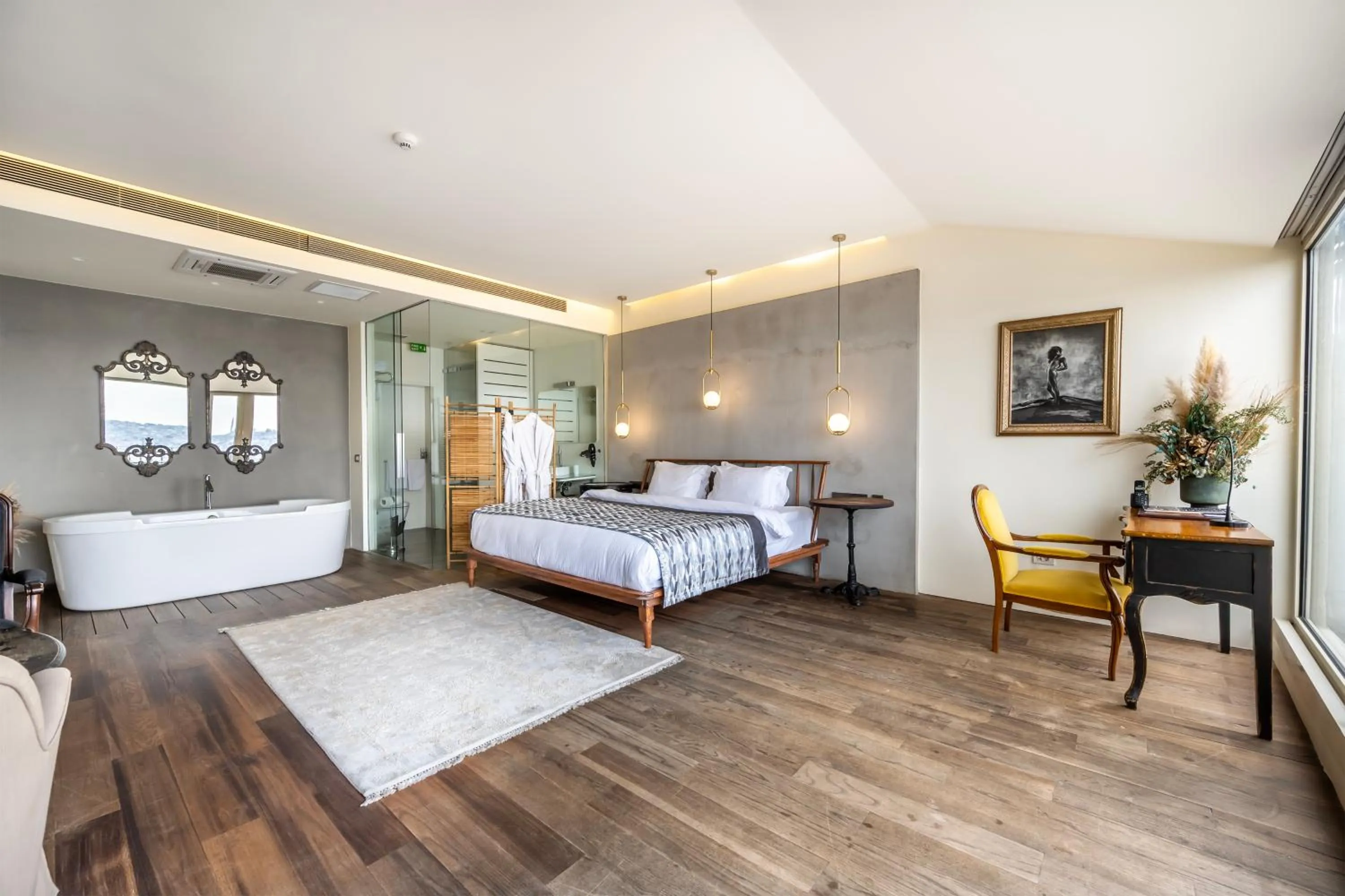 Decorative detail, Bed in Ansen Hotel and Suites