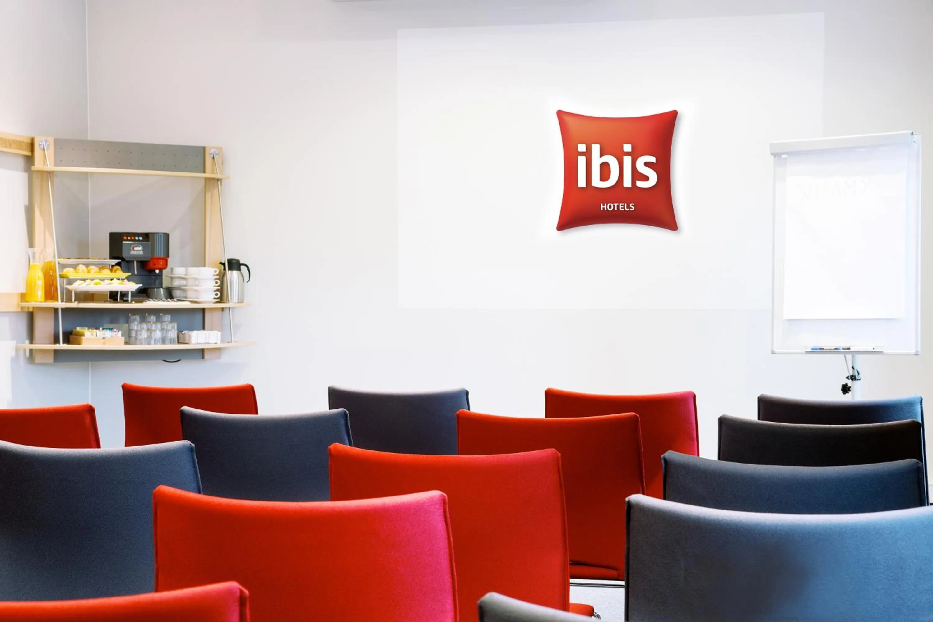 Business facilities in Ibis Warszawa Ostrobramska