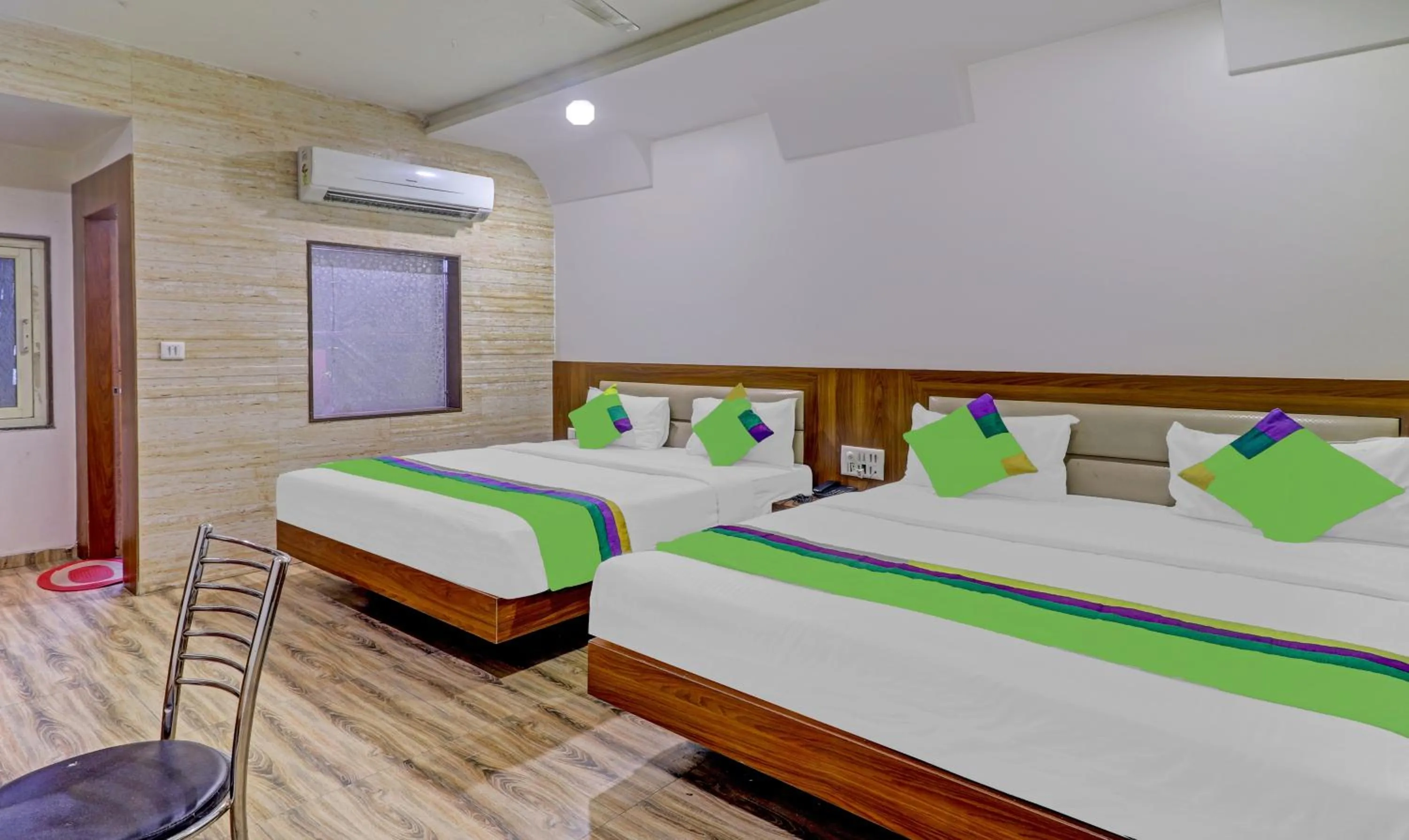 Bed in Treebo Trend Taj Dream