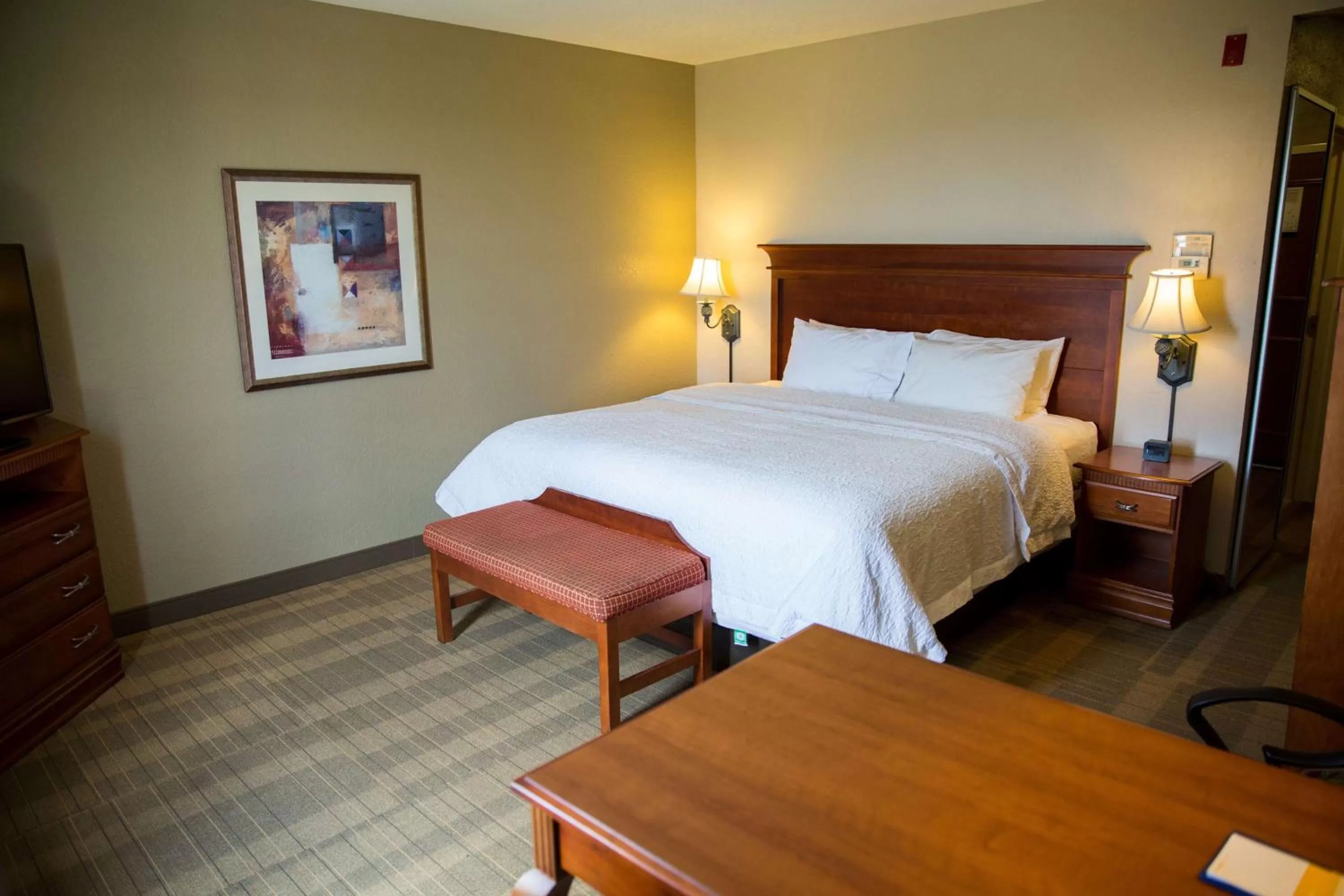 Bedroom, Bed in Hampton Inn & Suites McComb
