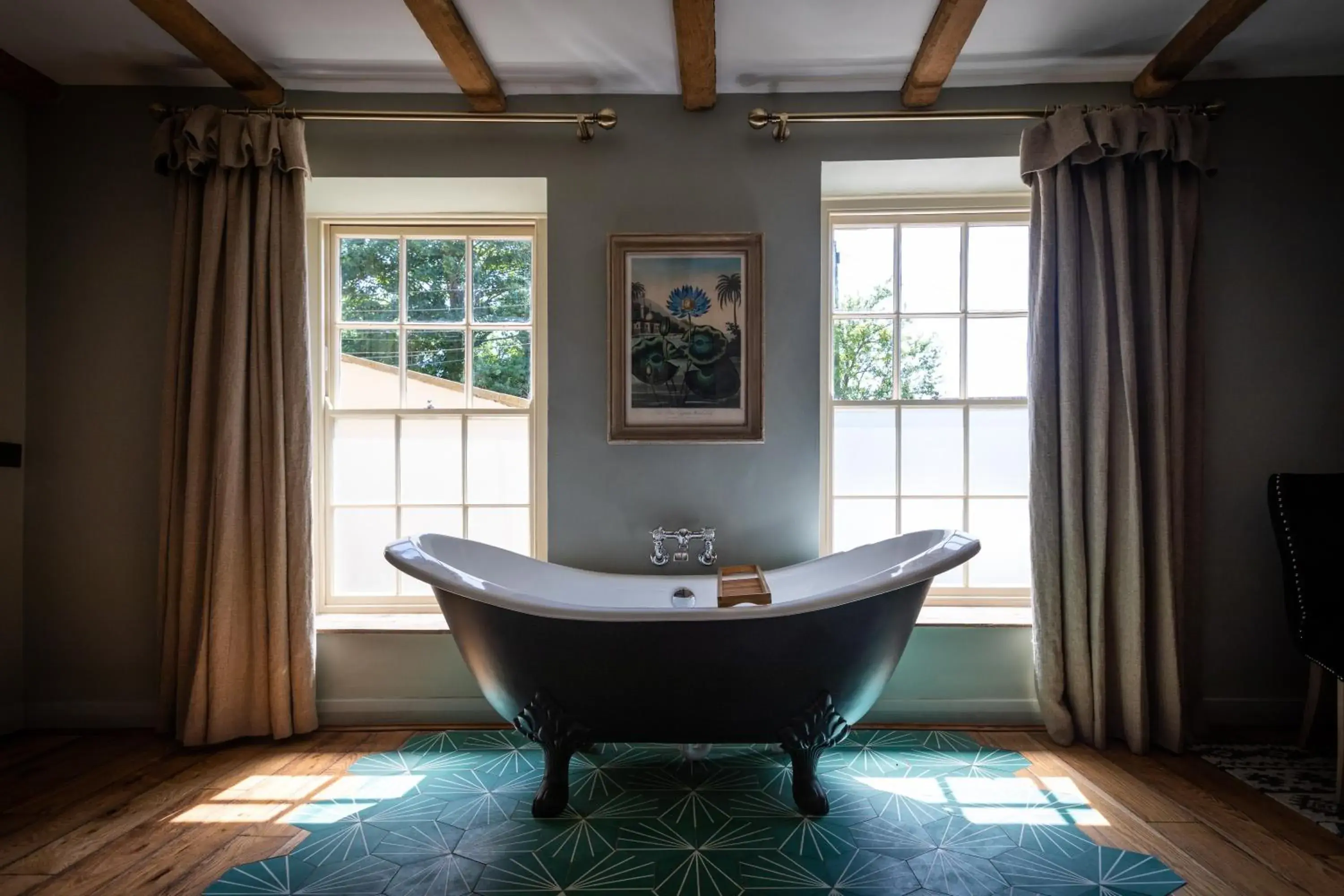 Superior King Room in The Frogmill Hotel Superior King Room in The Frogmill Hotel