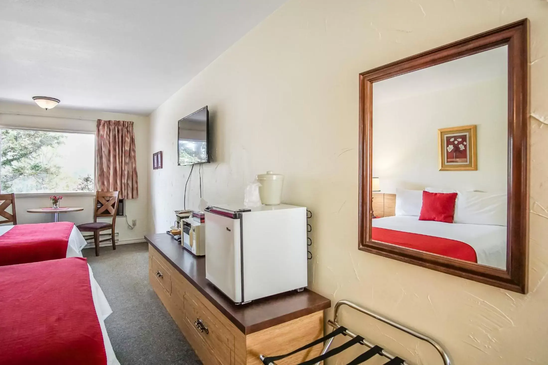 Quadruple Room in Gables Motel Quadruple Room in Gables Motel