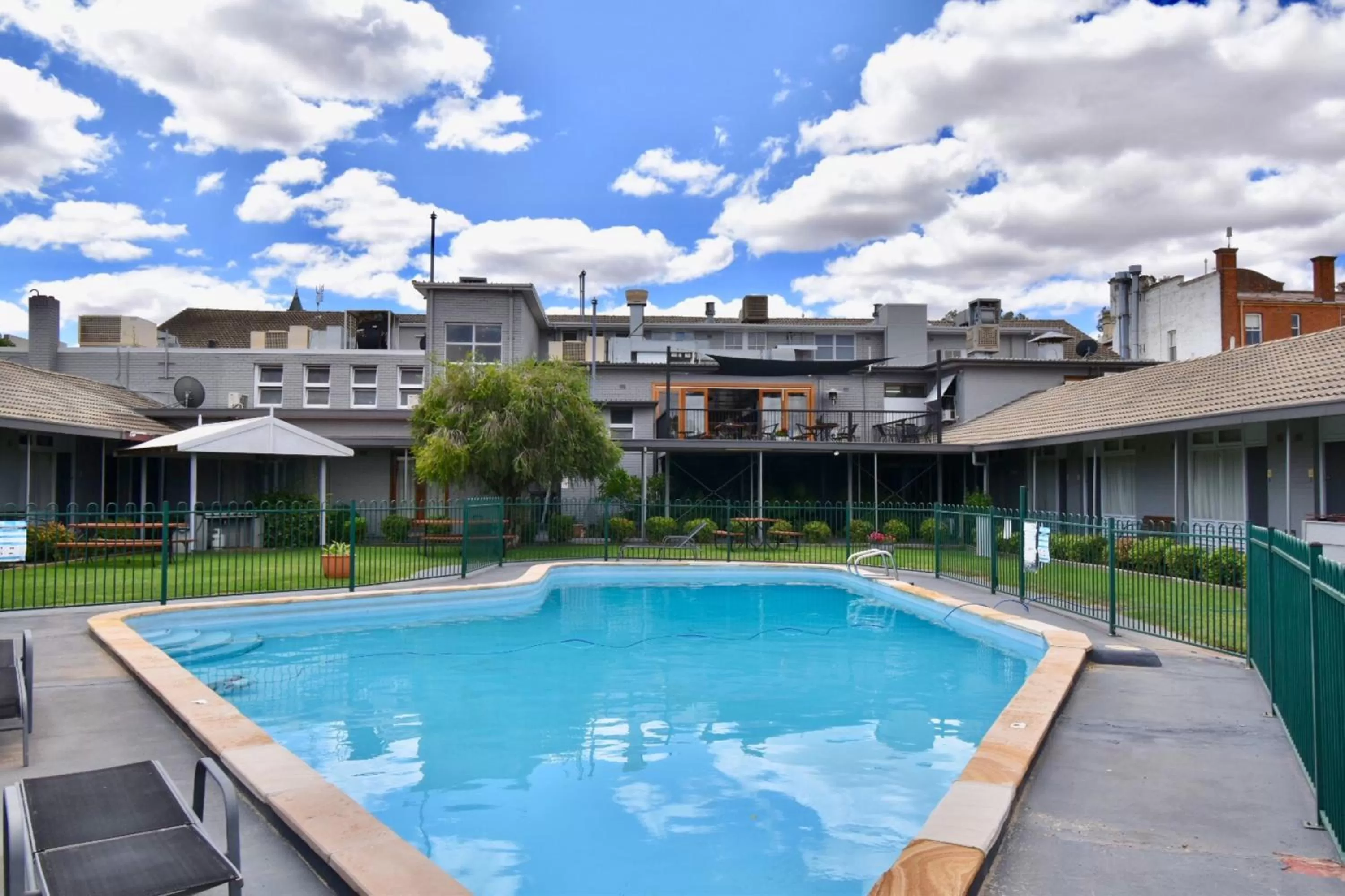 Property building in Townhouse Motel Cowra