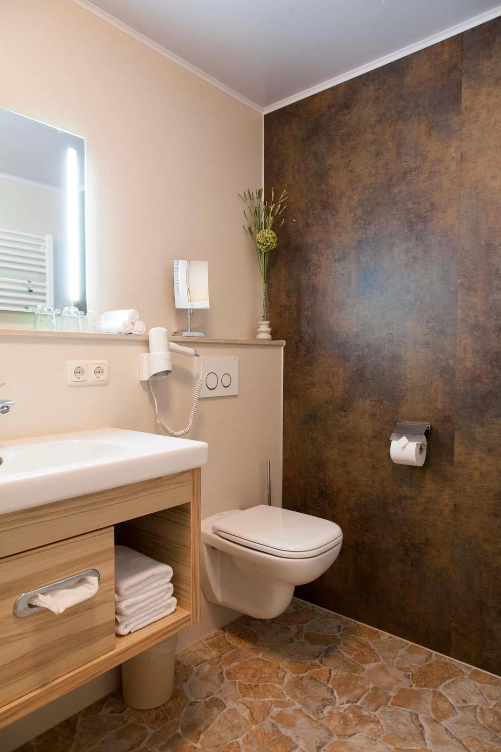 Toilet in Hotel Straßhof