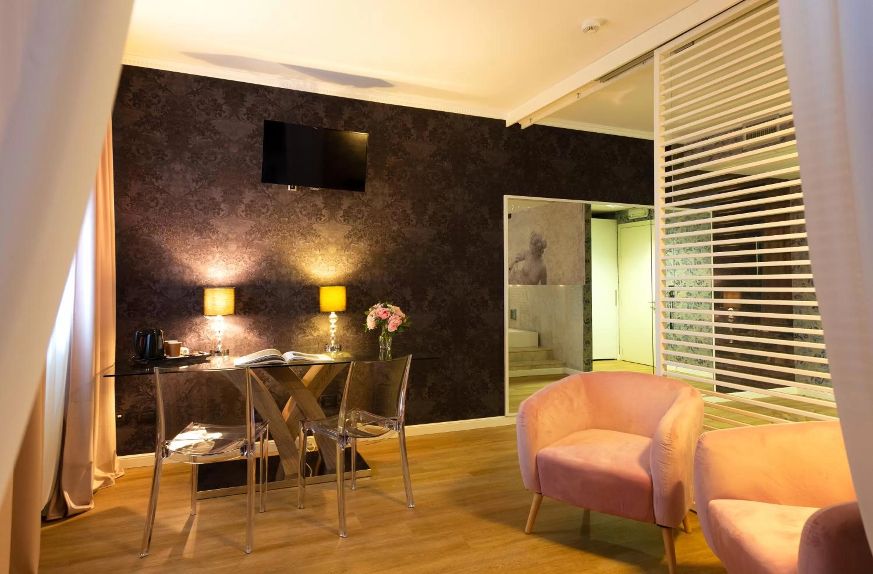 Photo of the whole room in Hotel D120