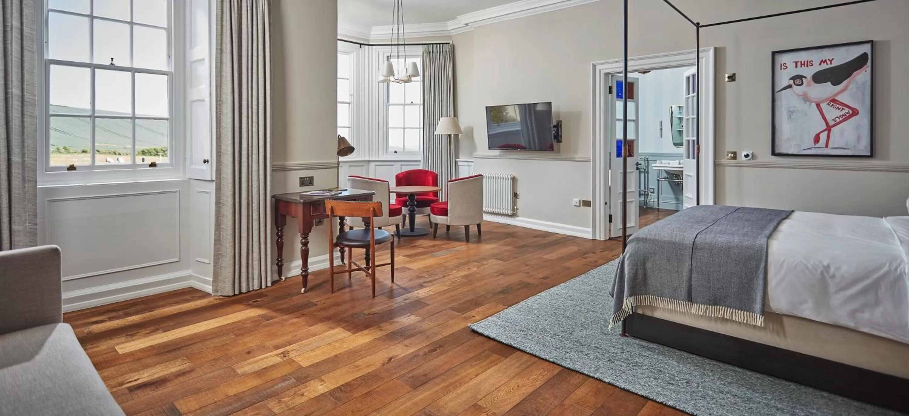 Bedroom, Bed in Moonfleet Manor Hotel