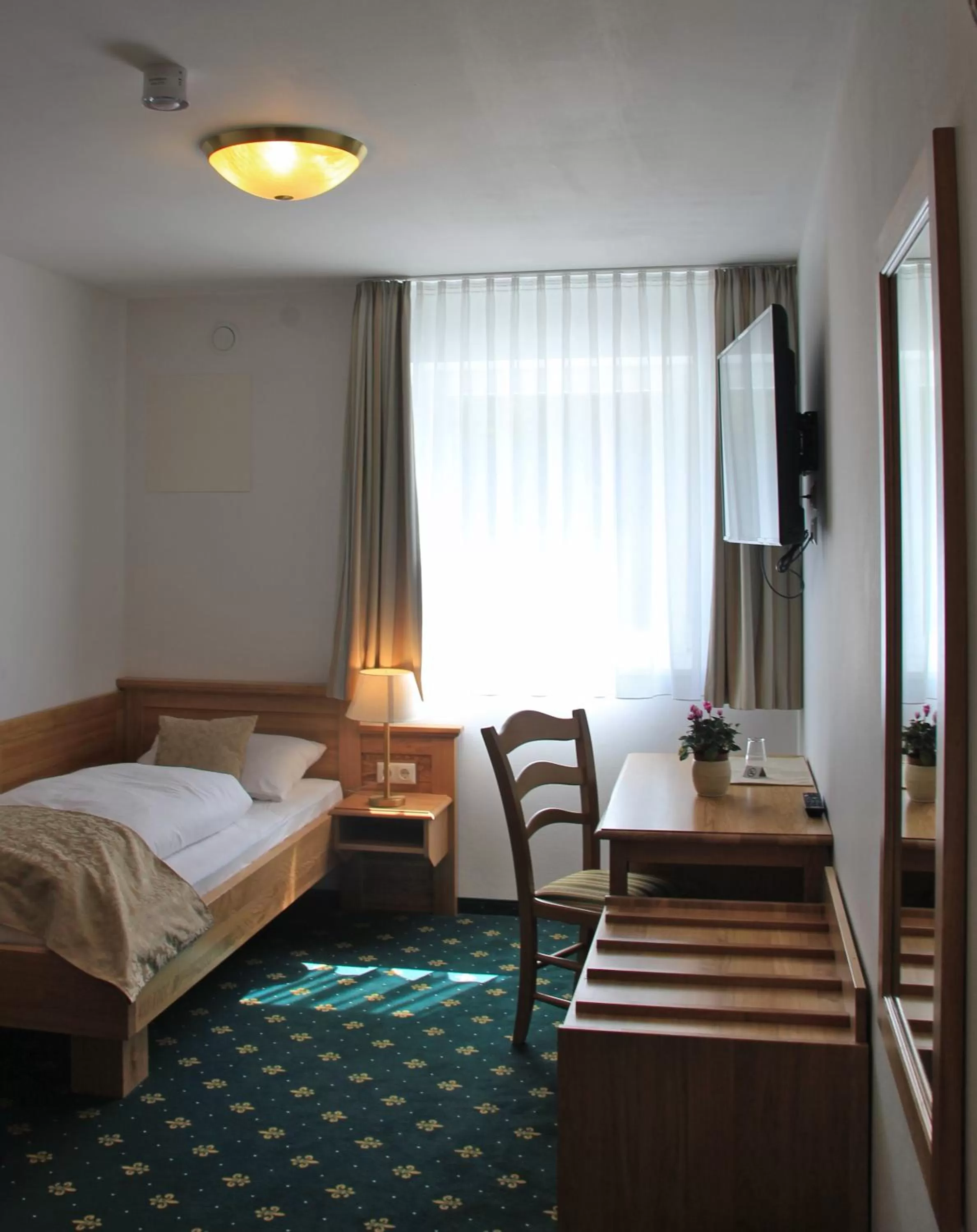 Photo of the whole room, Bed in Hotel Schwabenwirt