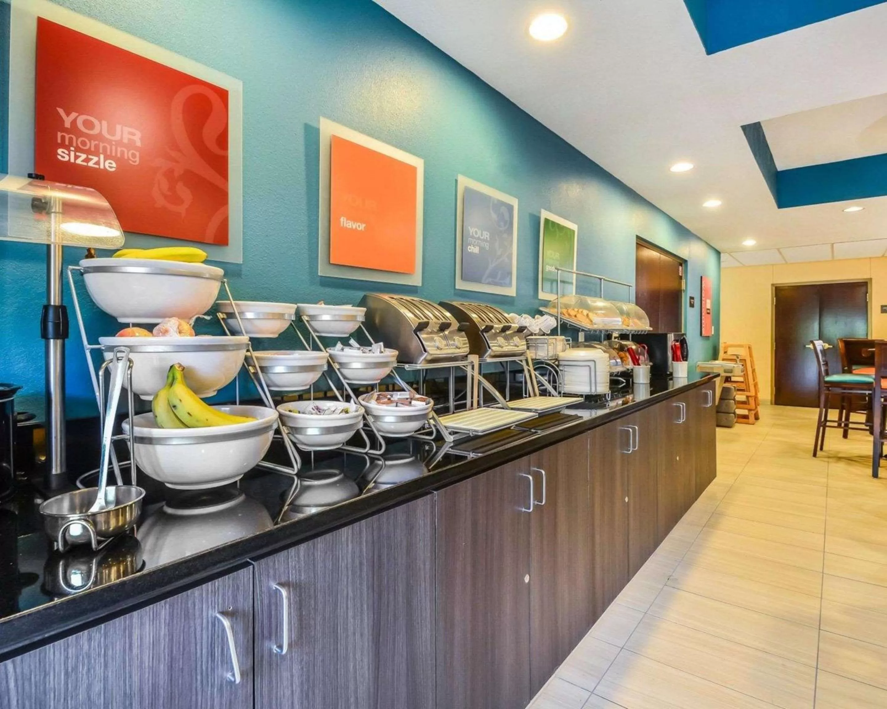 Restaurant/places to eat in Comfort Suites Tampa - Brandon