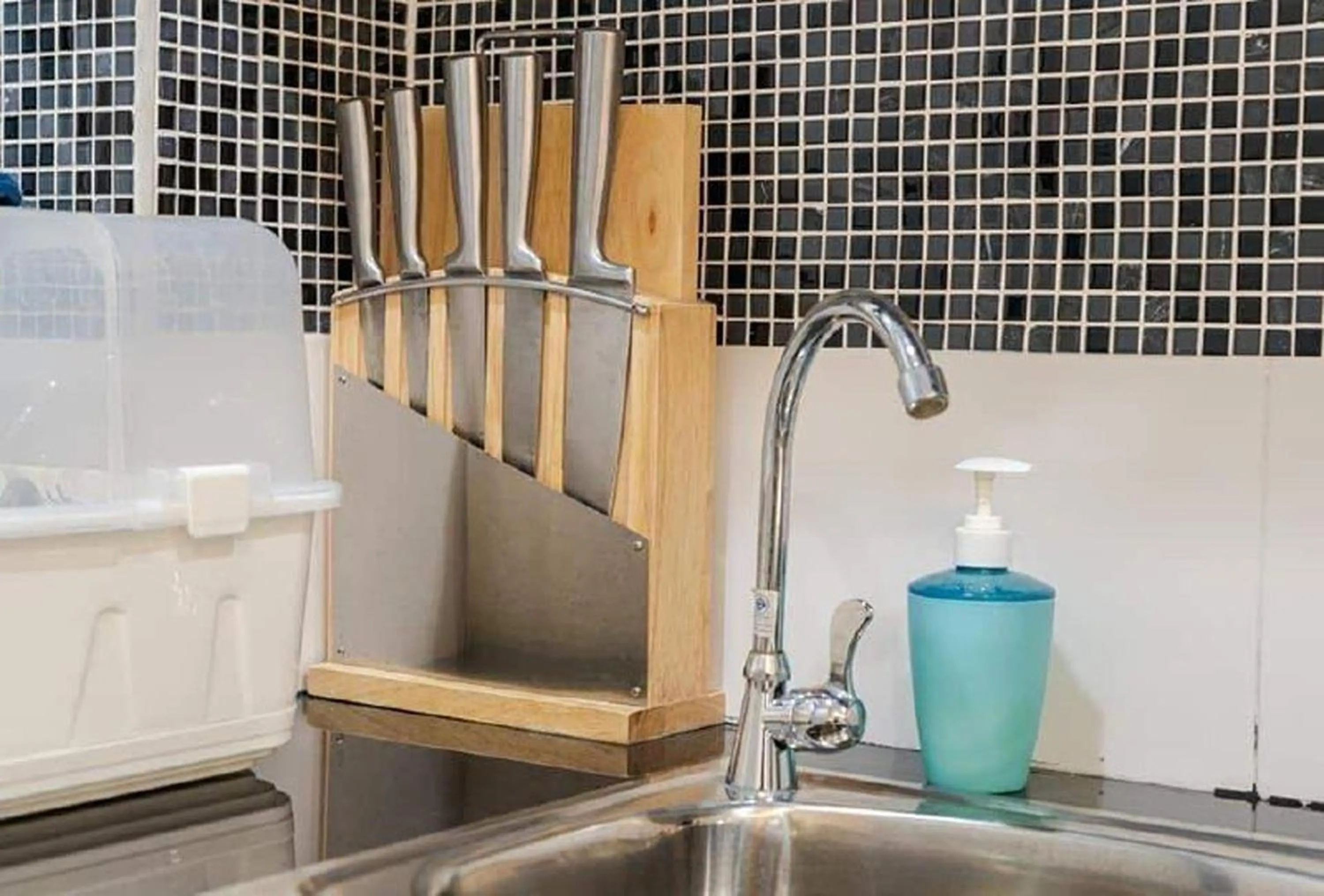 Kitchen or kitchenette in The Ring Residence