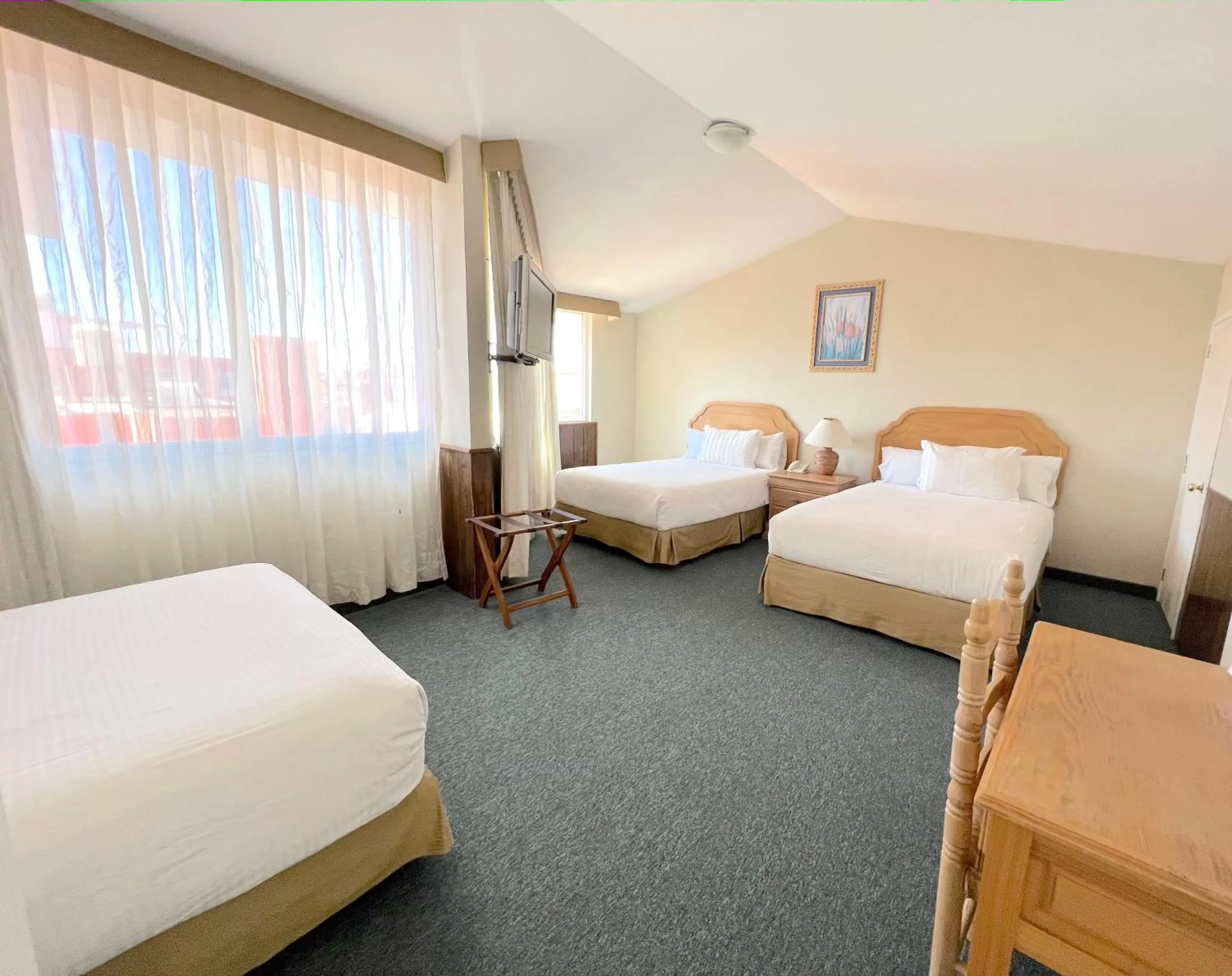 Photo of the whole room, Bed in Biohotel Boutique Metepec