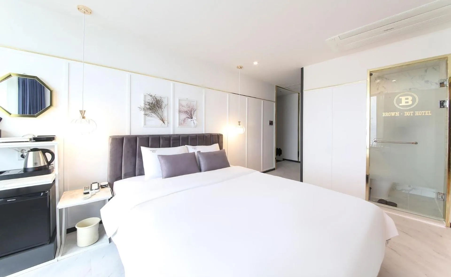 Bed in Brown-Dot Hotel Songdo