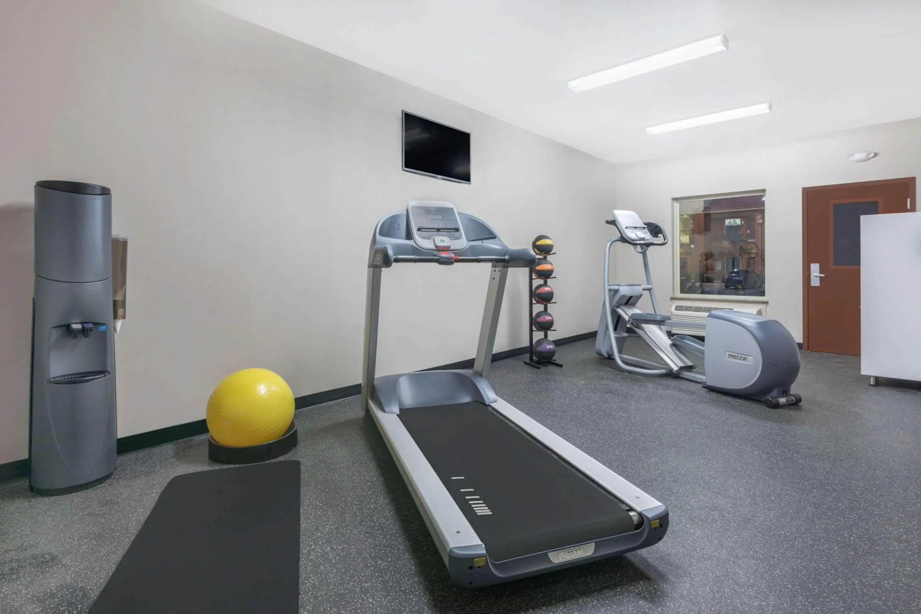 Fitness centre/facilities in Days Inn by Wyndham Dilley