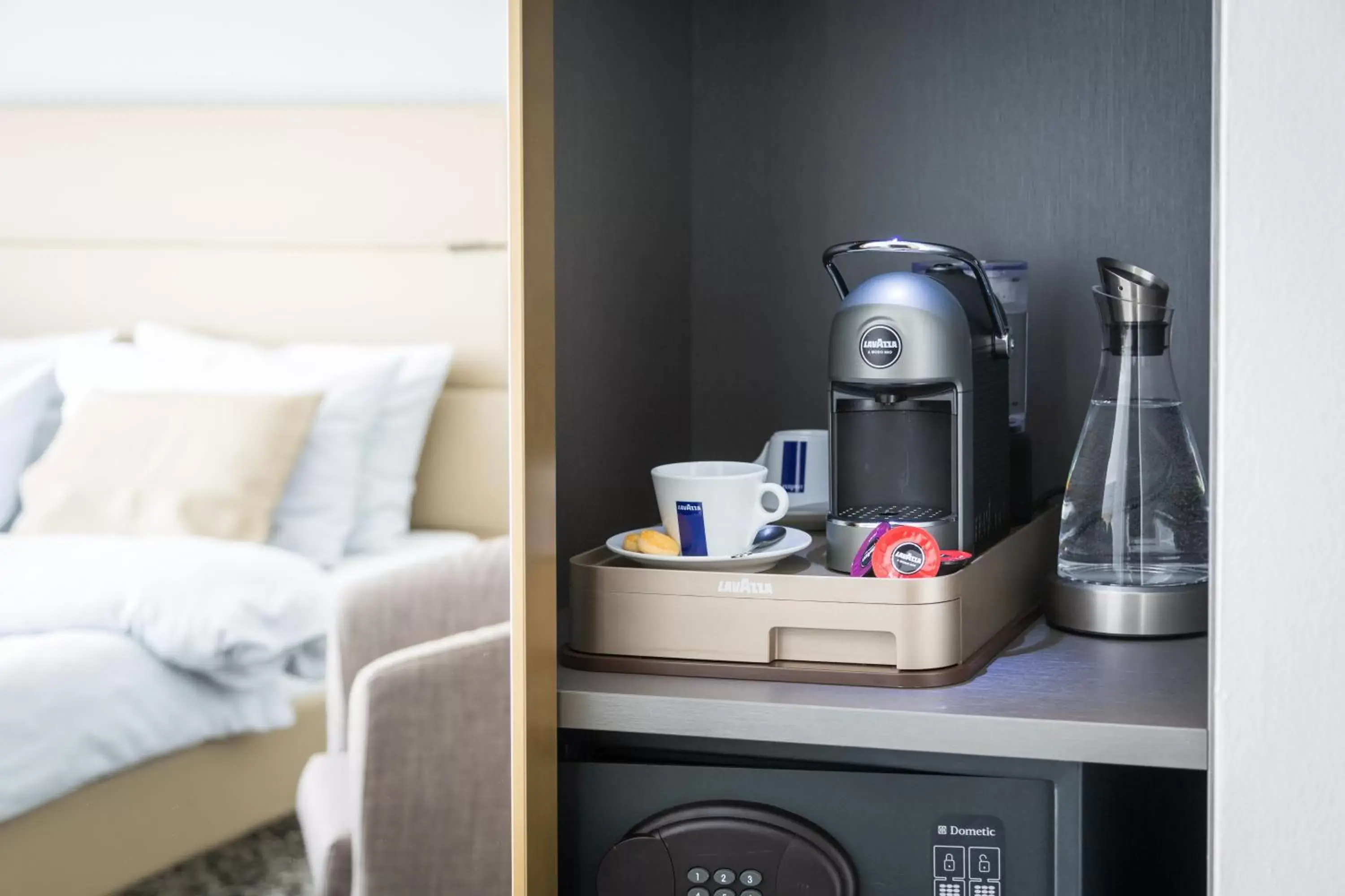 Standard Single Room in Hotel Santo Standard Single Room in Hotel Santo