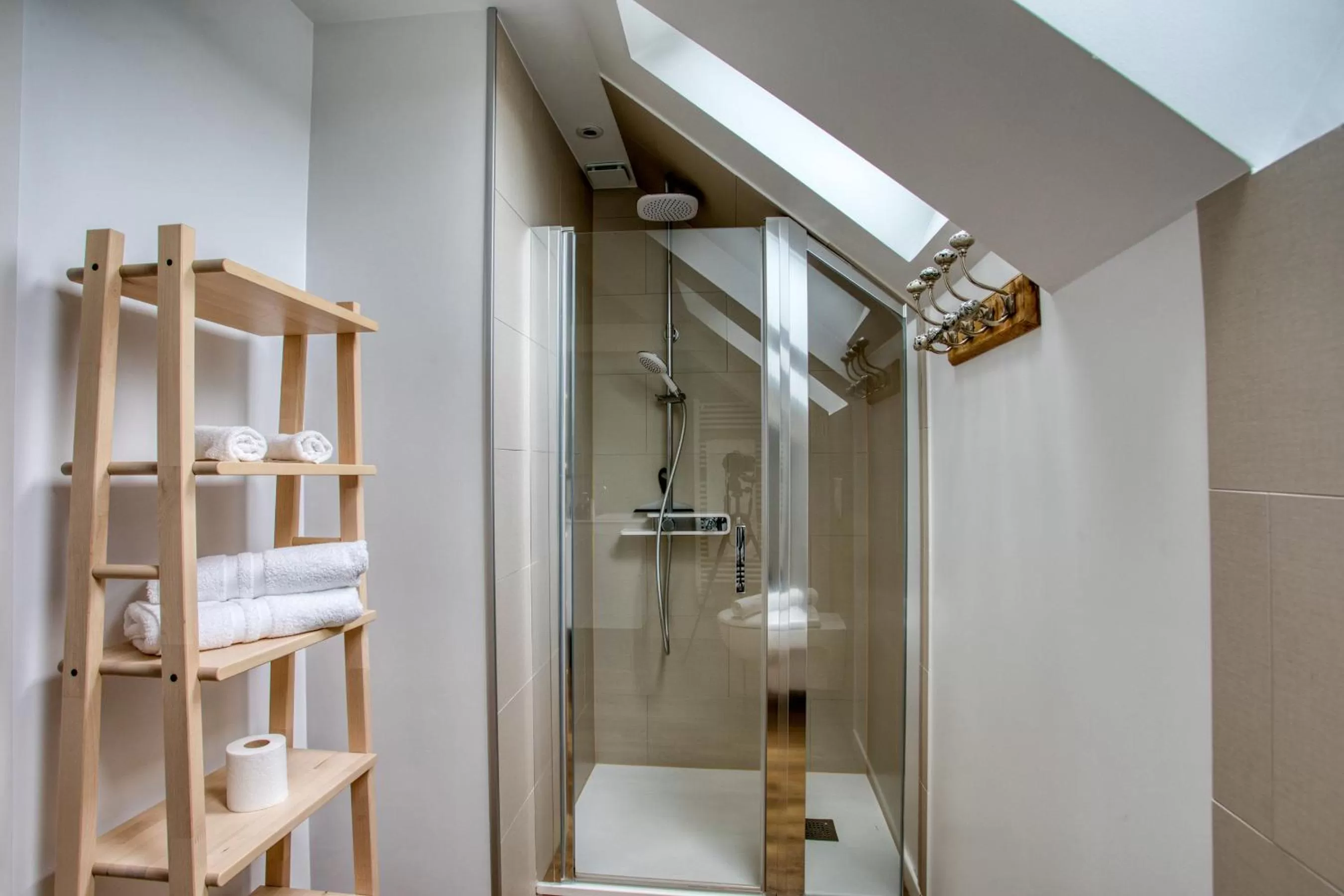 O'Myosotis - 400m Centre Historique - Parking Gratuit - Piscine et Jardin