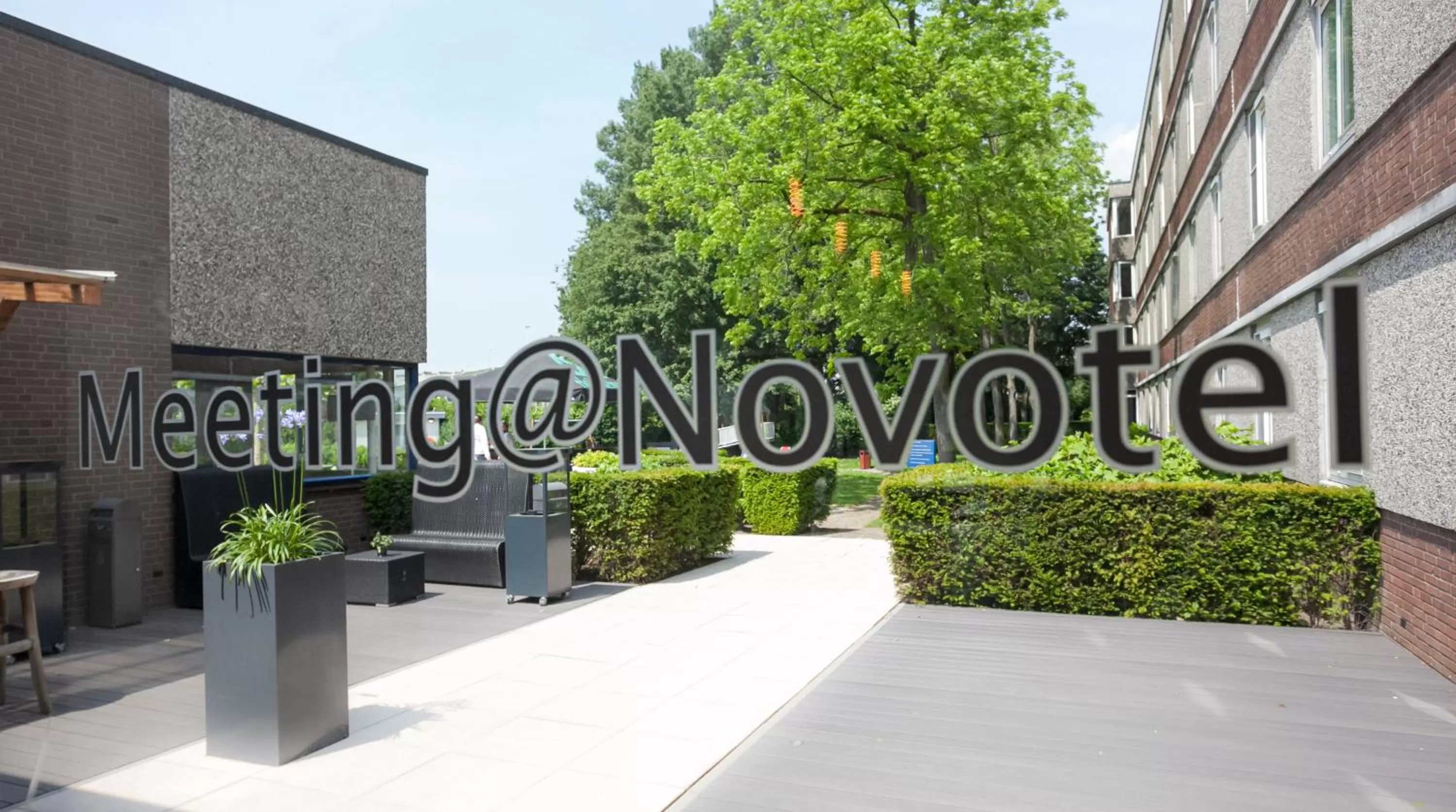 Facade/entrance in Novotel Rotterdam - Schiedam