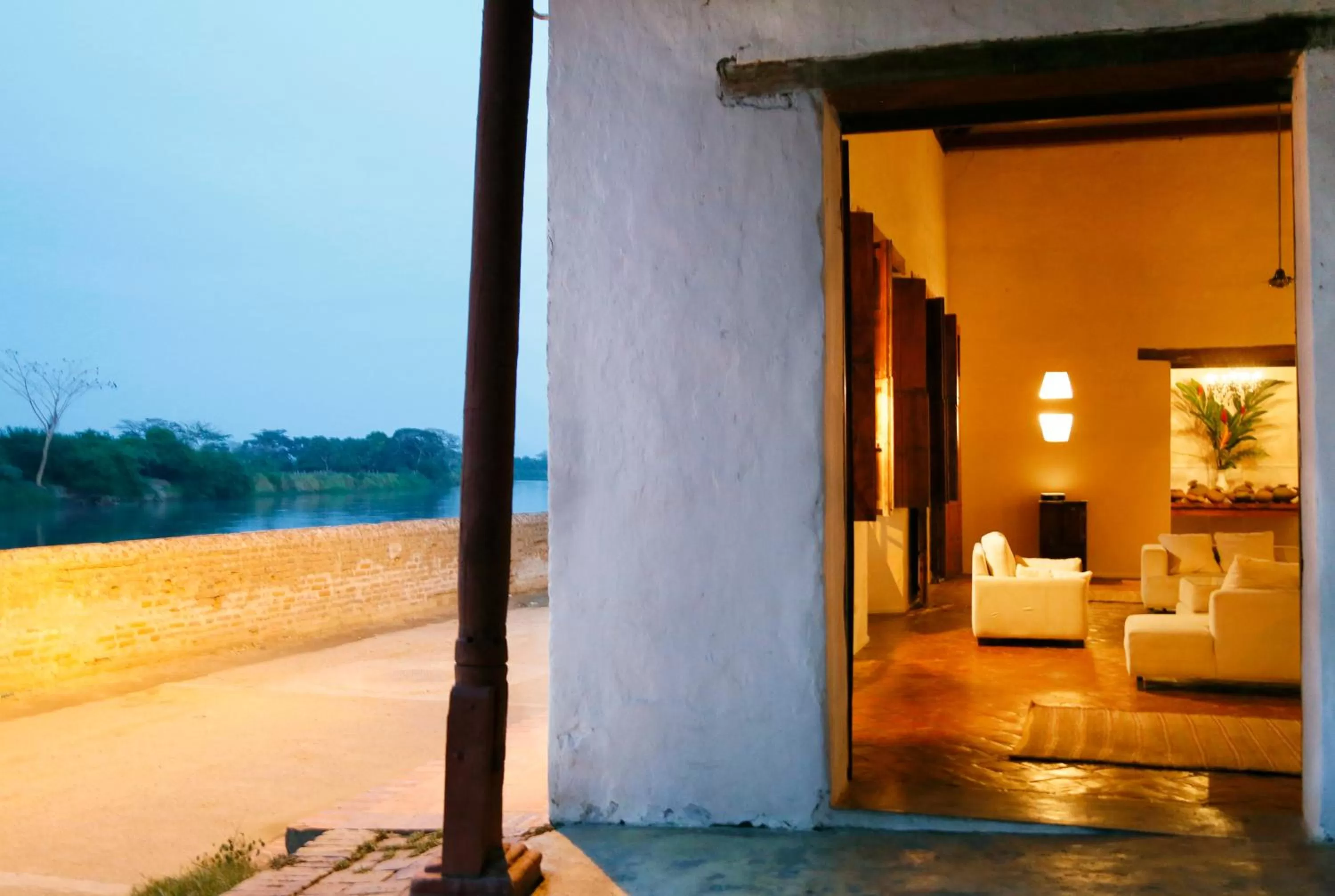 Night in Portal de la Marquesa