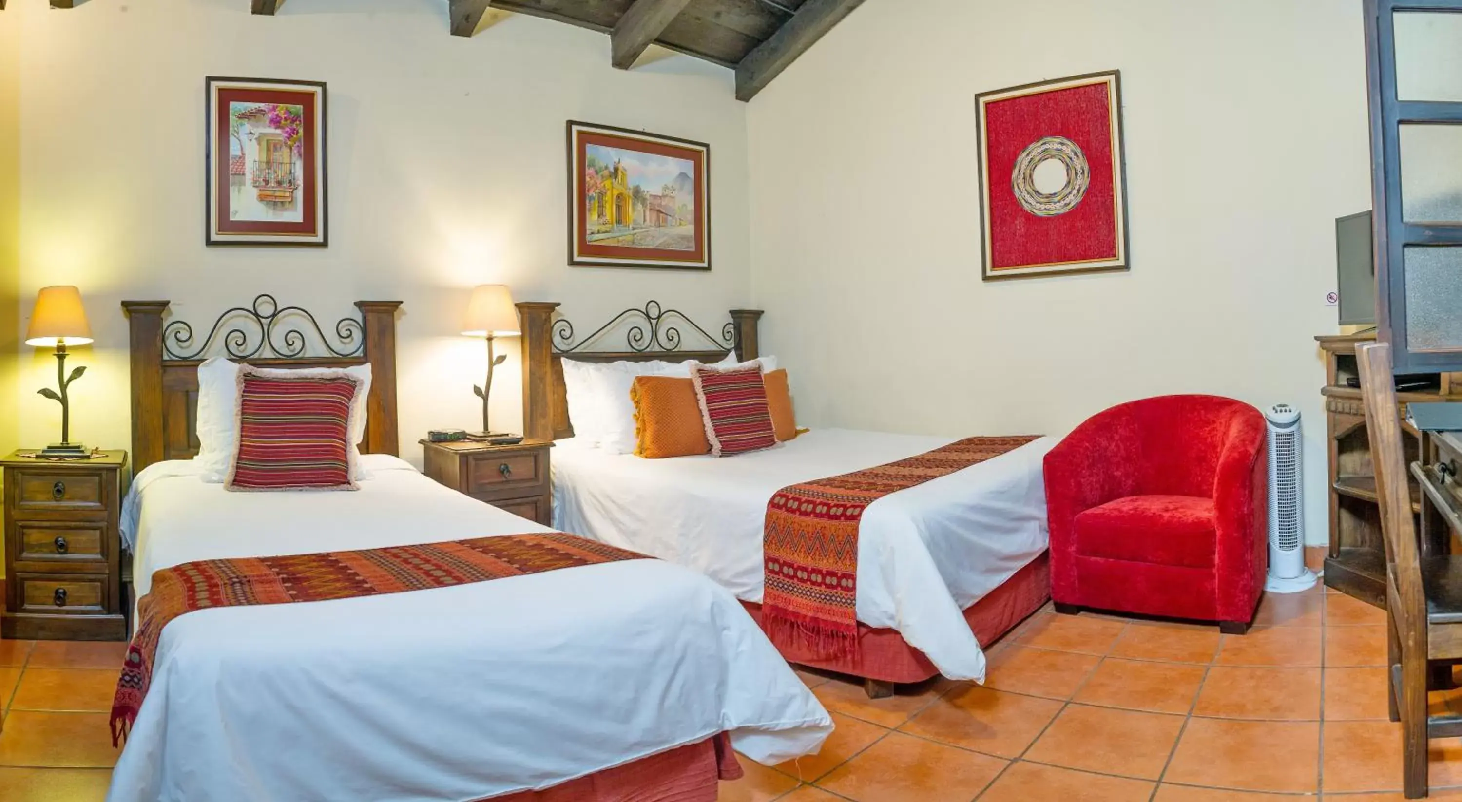 Deluxe Double Room with Shower in Hotel Meson del Valle by AHS Deluxe Double Room with Shower in Hotel Meson del Valle by AHS