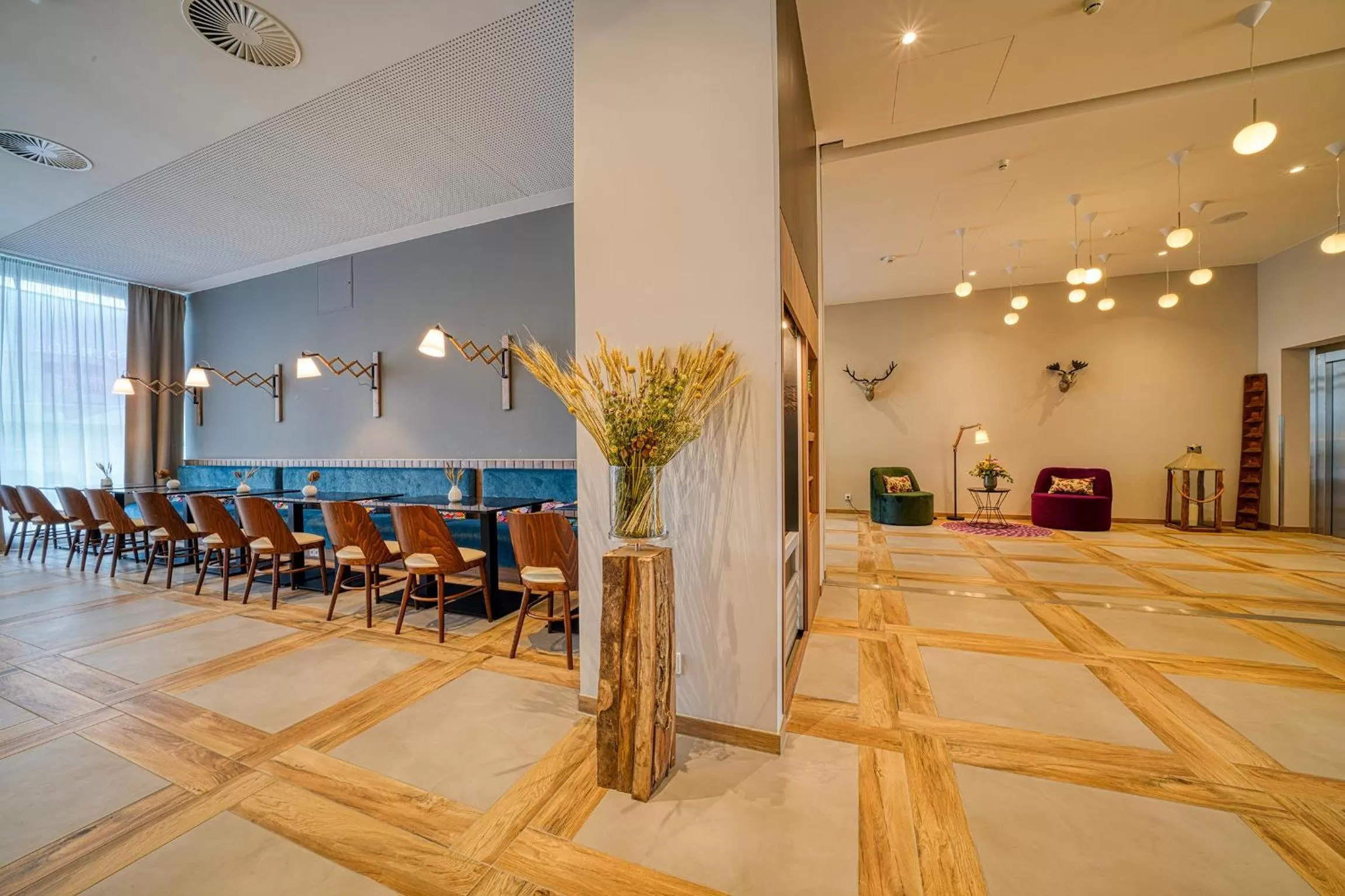 Restaurant/places to eat in Vienna House Easy by Wyndham Freiburg City