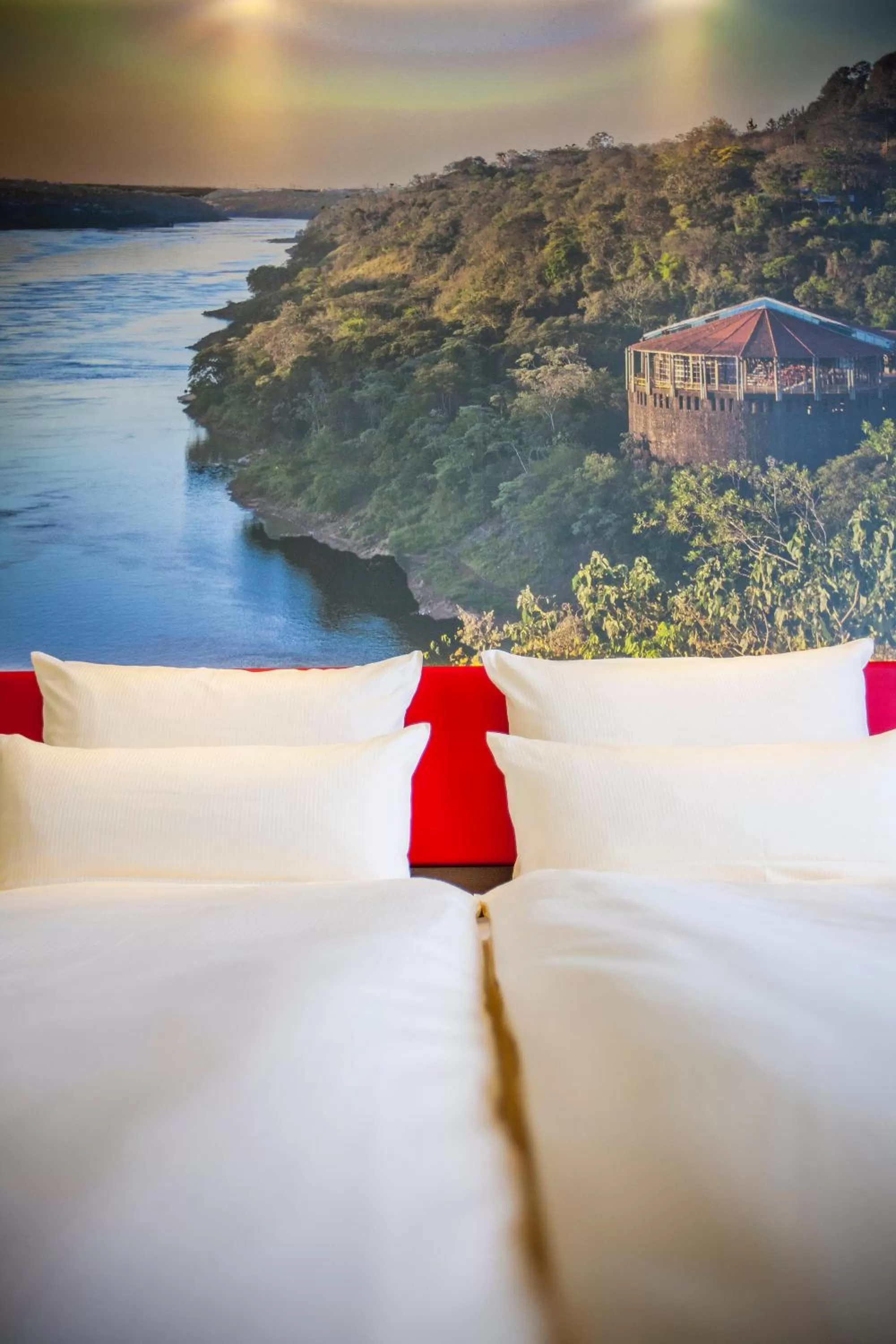 Bed in Best Western Plus Plaza Berlin Kurfürstendamm