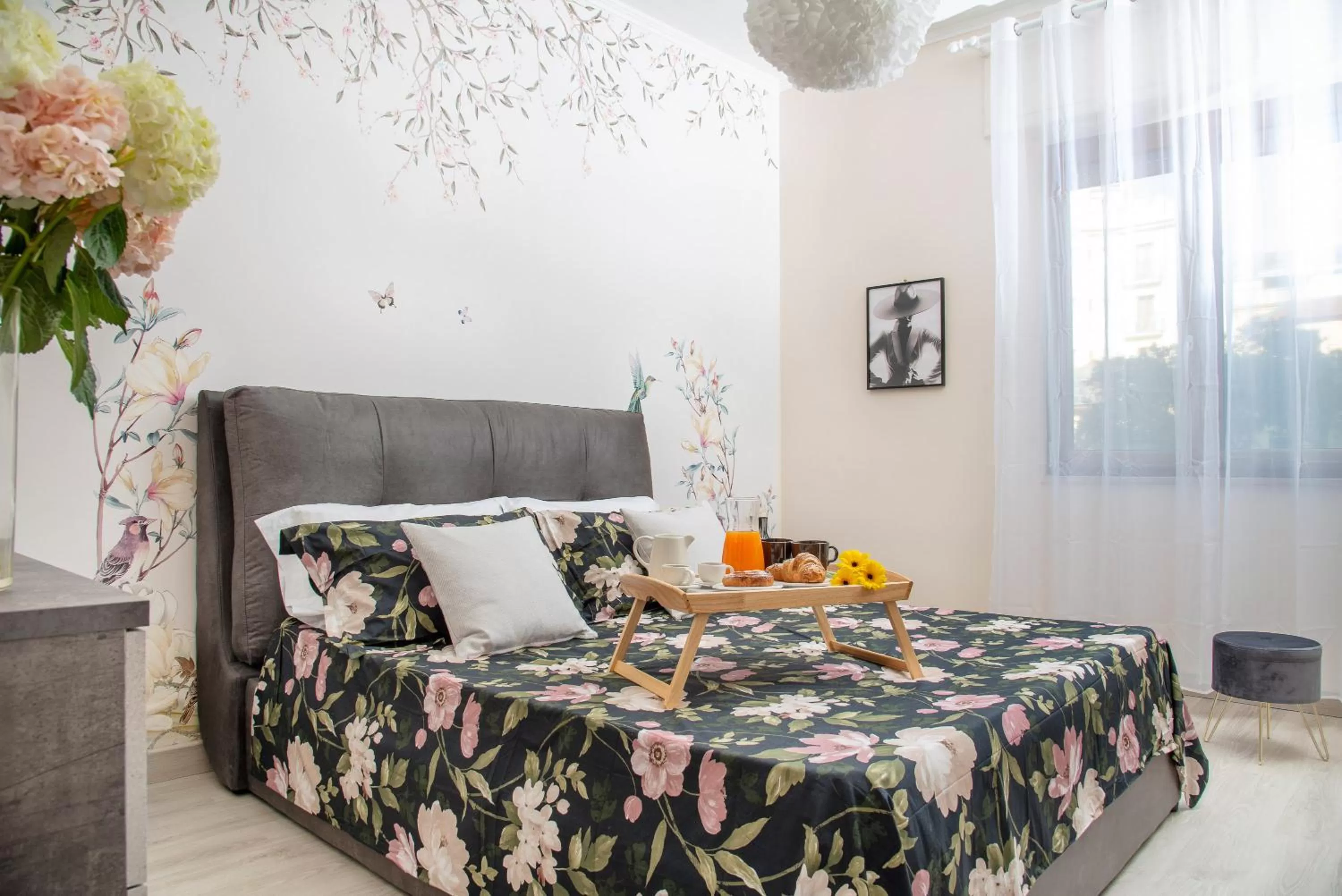 Bed in Stanza Tasso - De Vivo Realty Sorrento