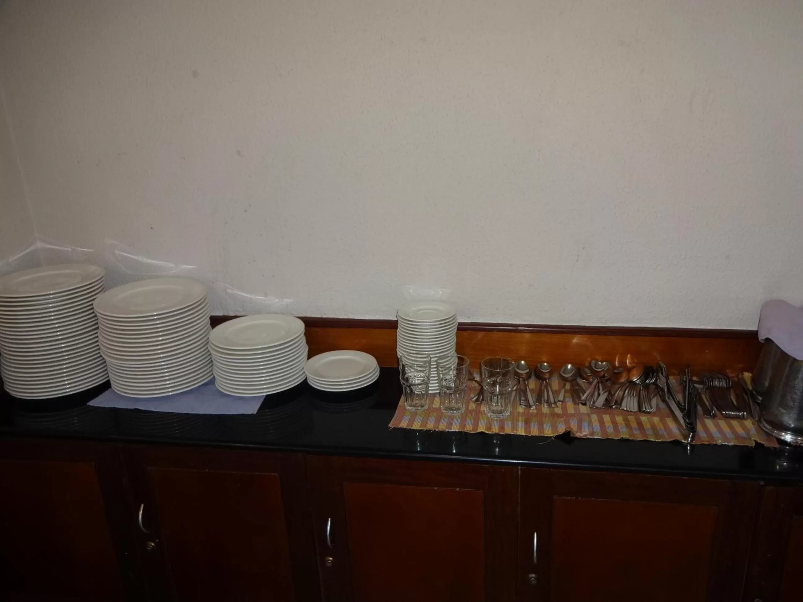 Food and drinks in Keys Select by Lemon Tree Hotels, Malabar Gate, Kozhikode