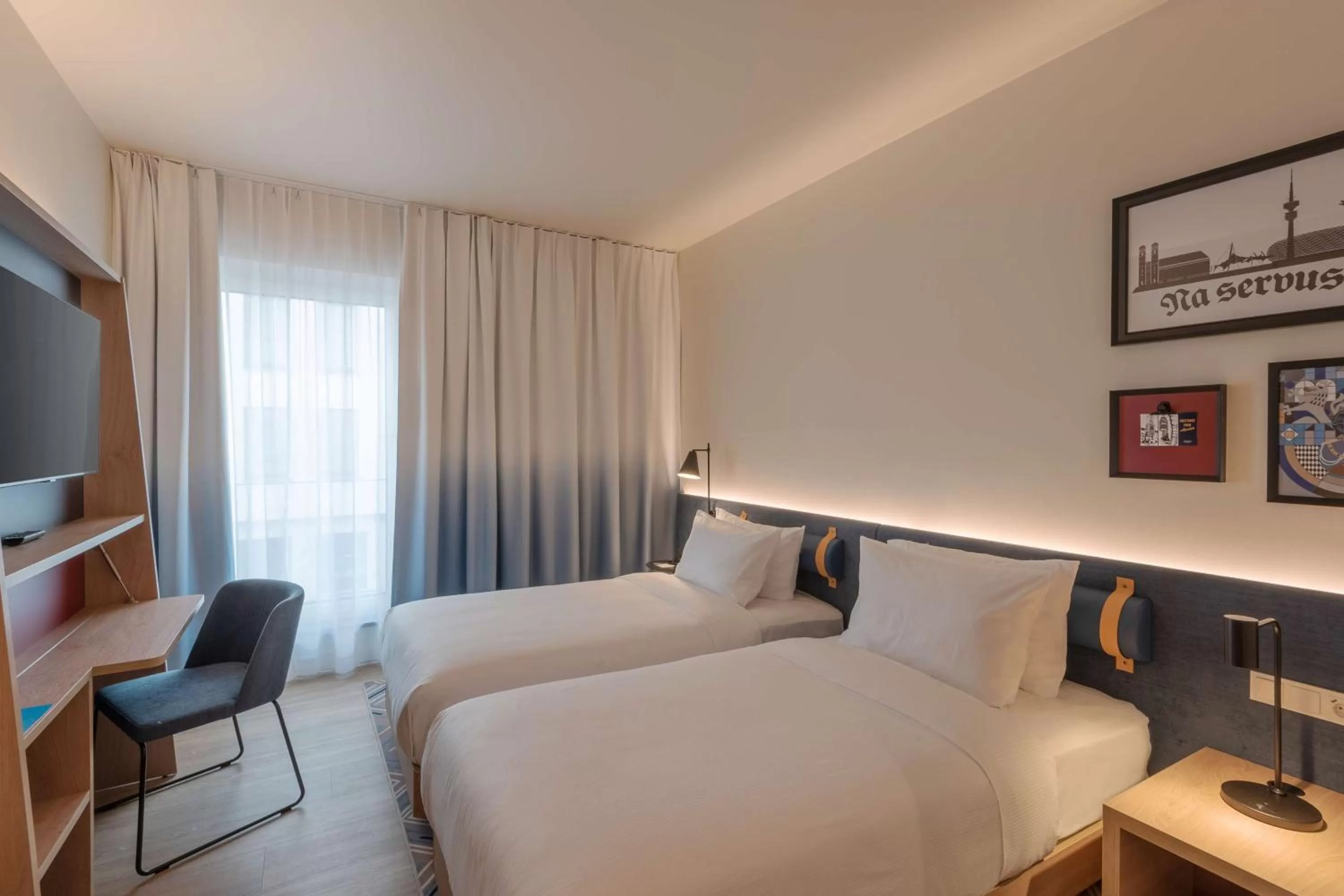 Bedroom, Bed in Hampton By Hilton Munich City North