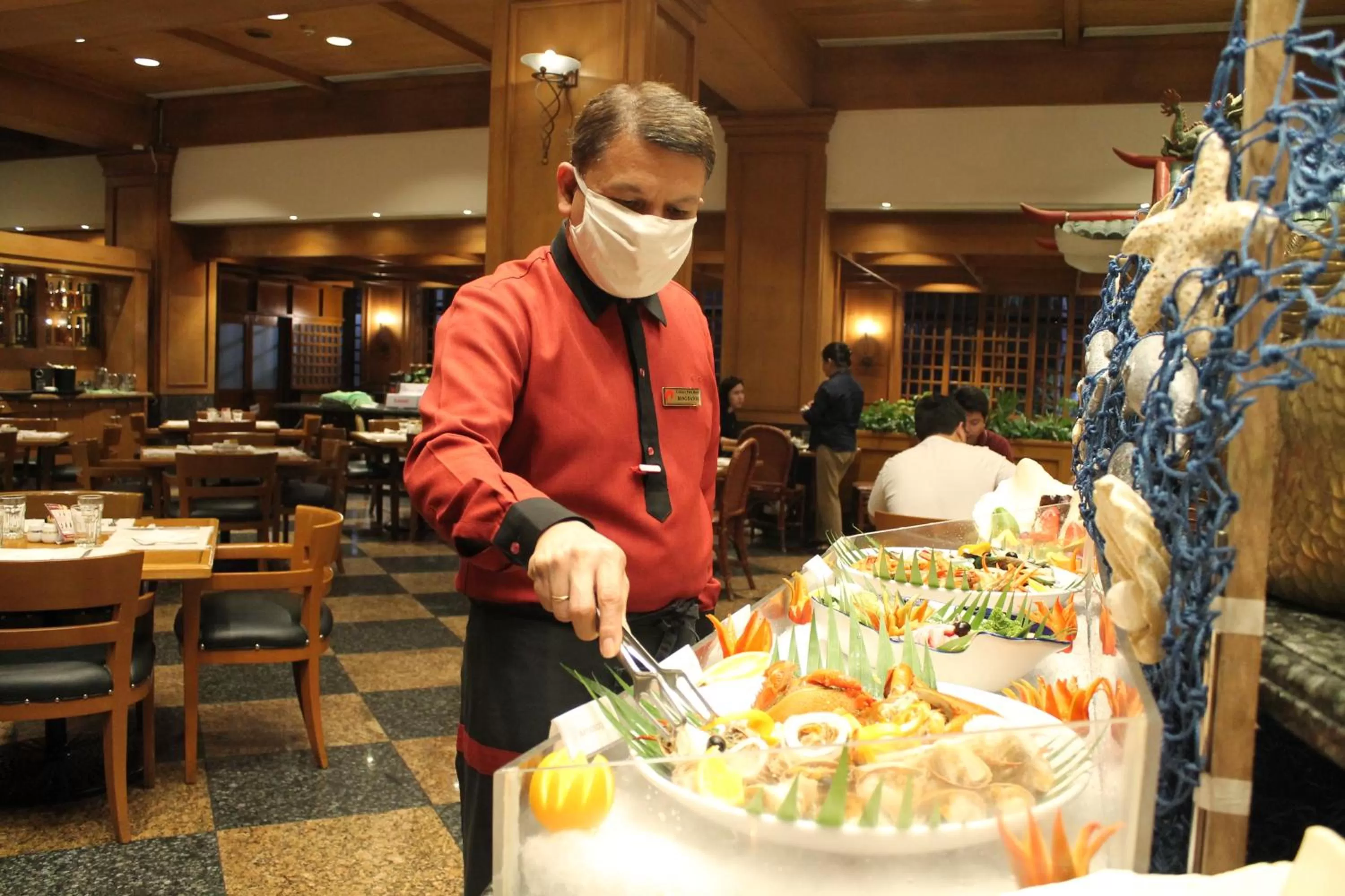 Restaurant/places to eat in Century Park Hotel