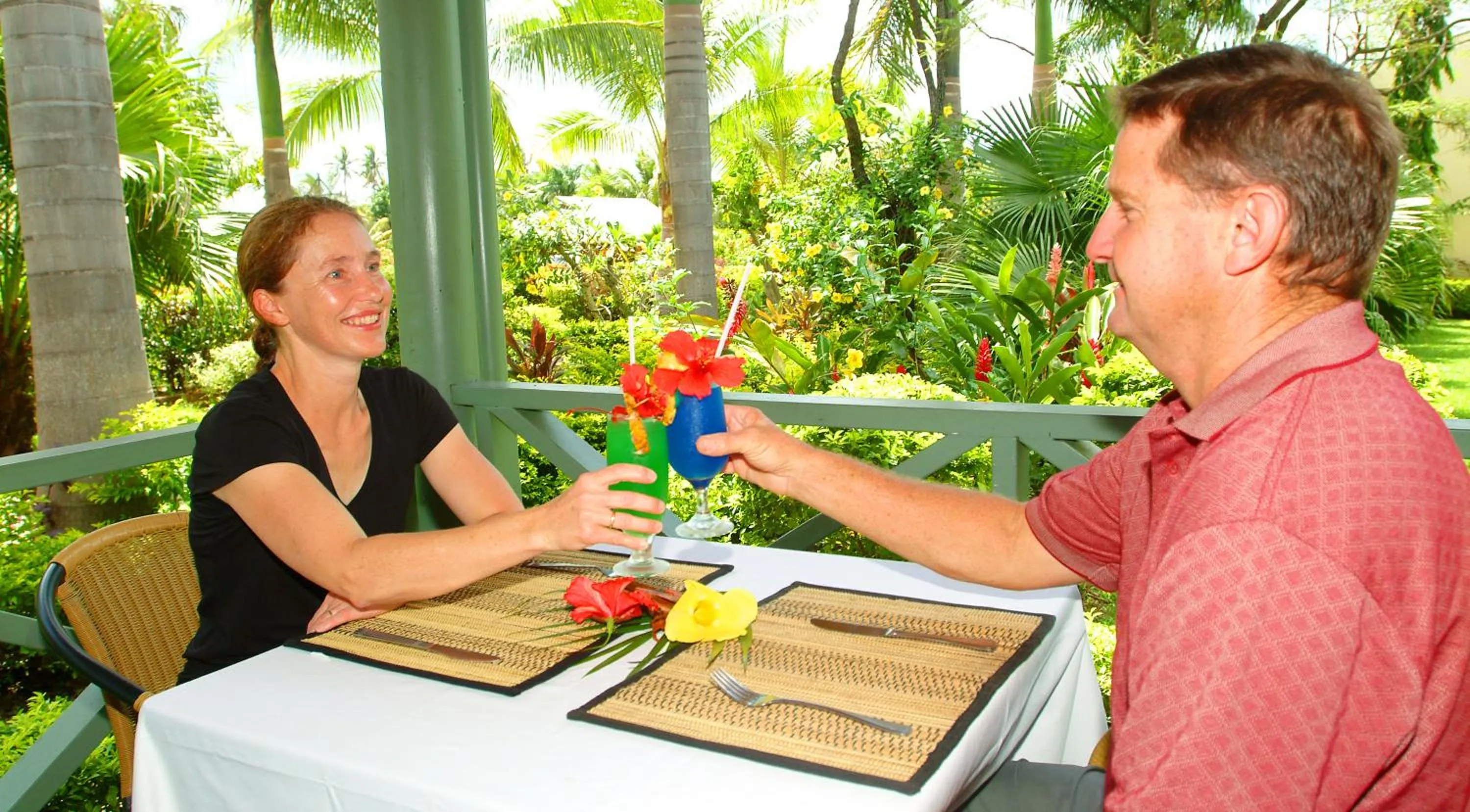 Restaurant/places to eat in Grand West Villas