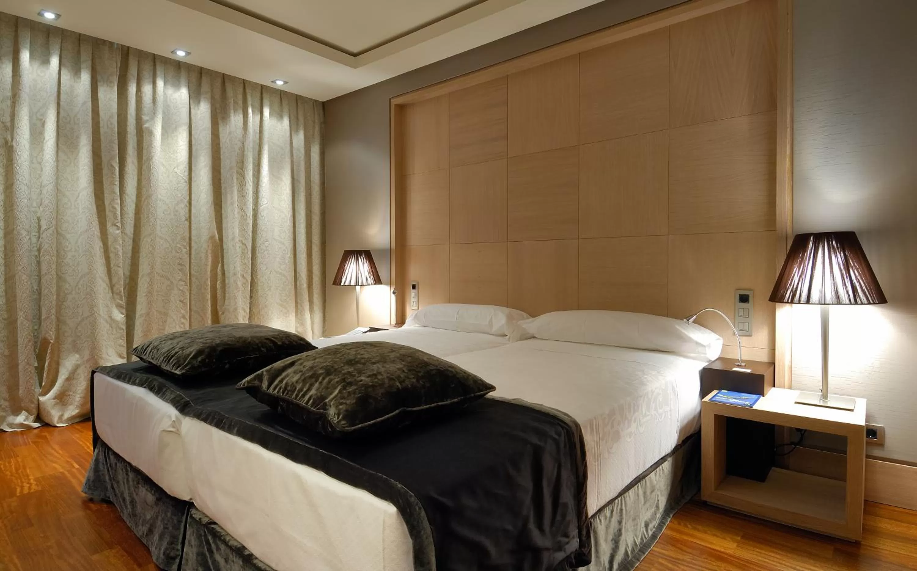 Bed in Vincci Frontaura