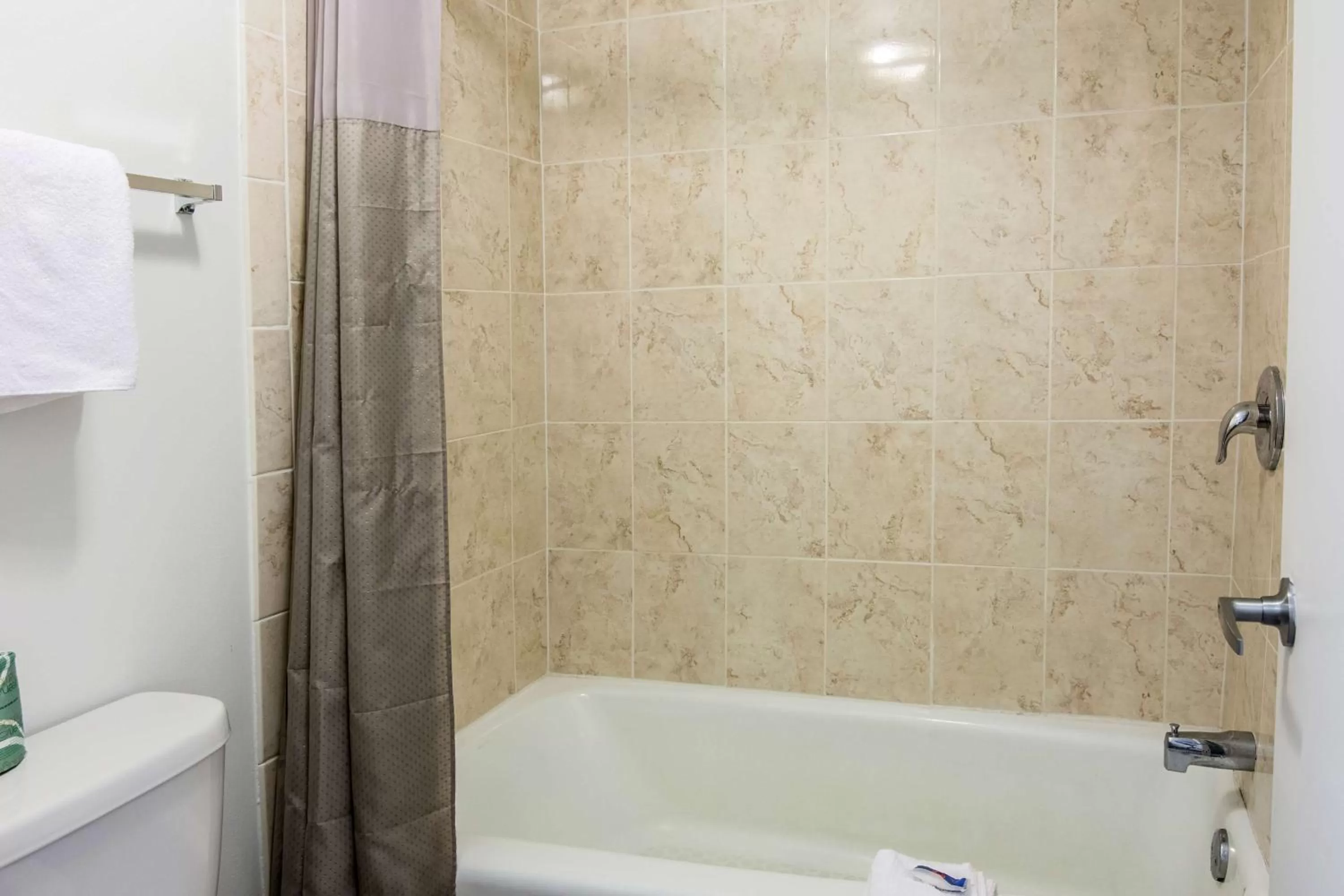 Bathroom in Motel 6-Glassboro, NJ - Rowan University