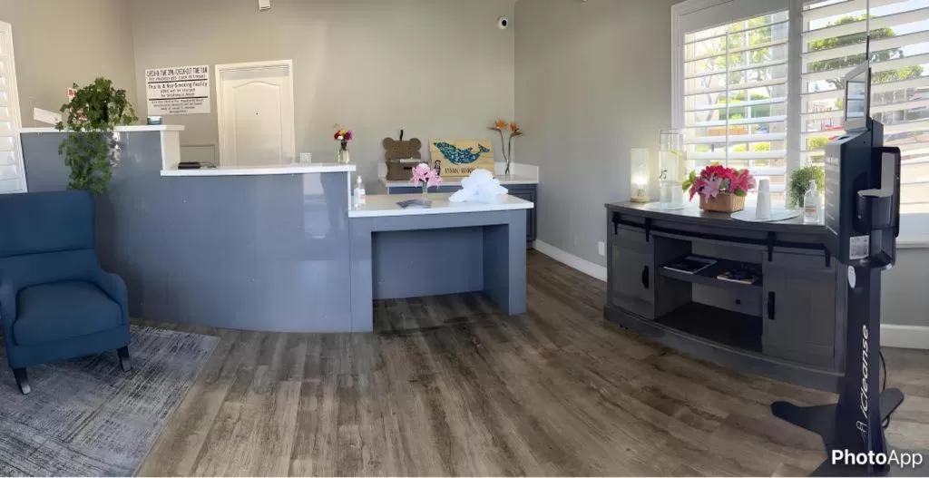 Property building in Ocean Palms Motel