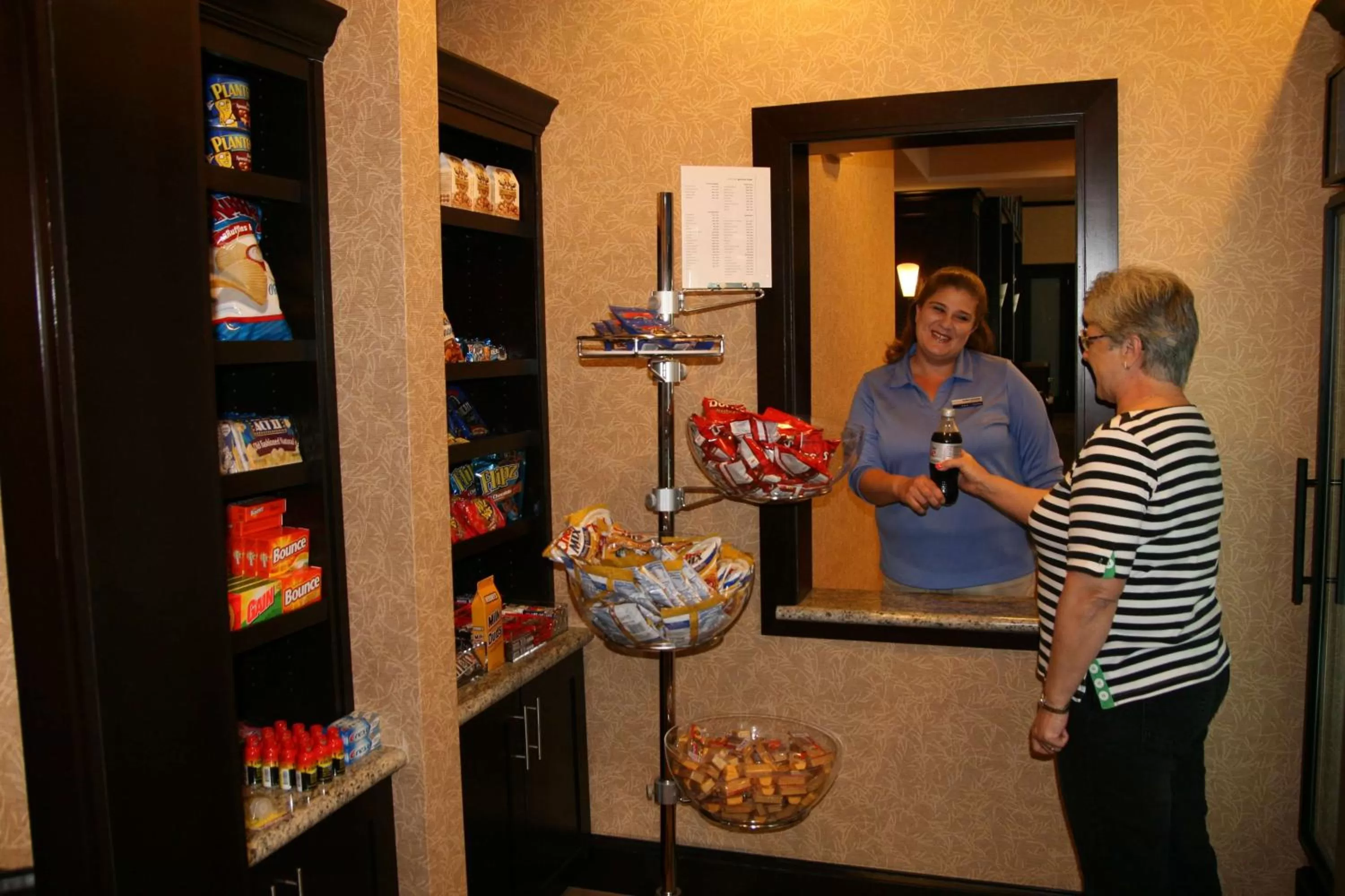 Restaurant/places to eat in Hampton Inn & Suites Buffalo