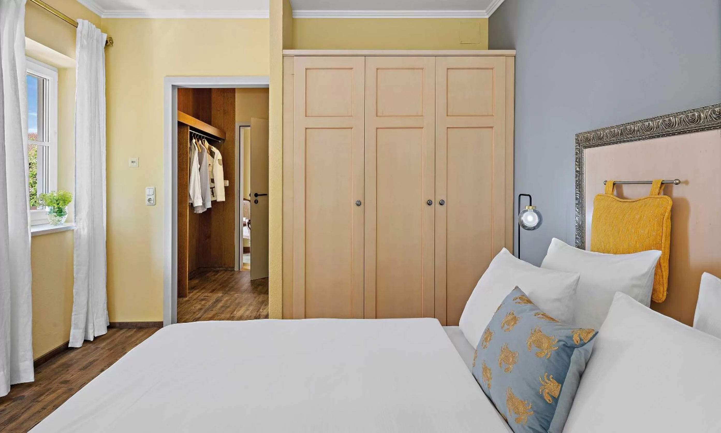 Bed in Hotel St Leonhard