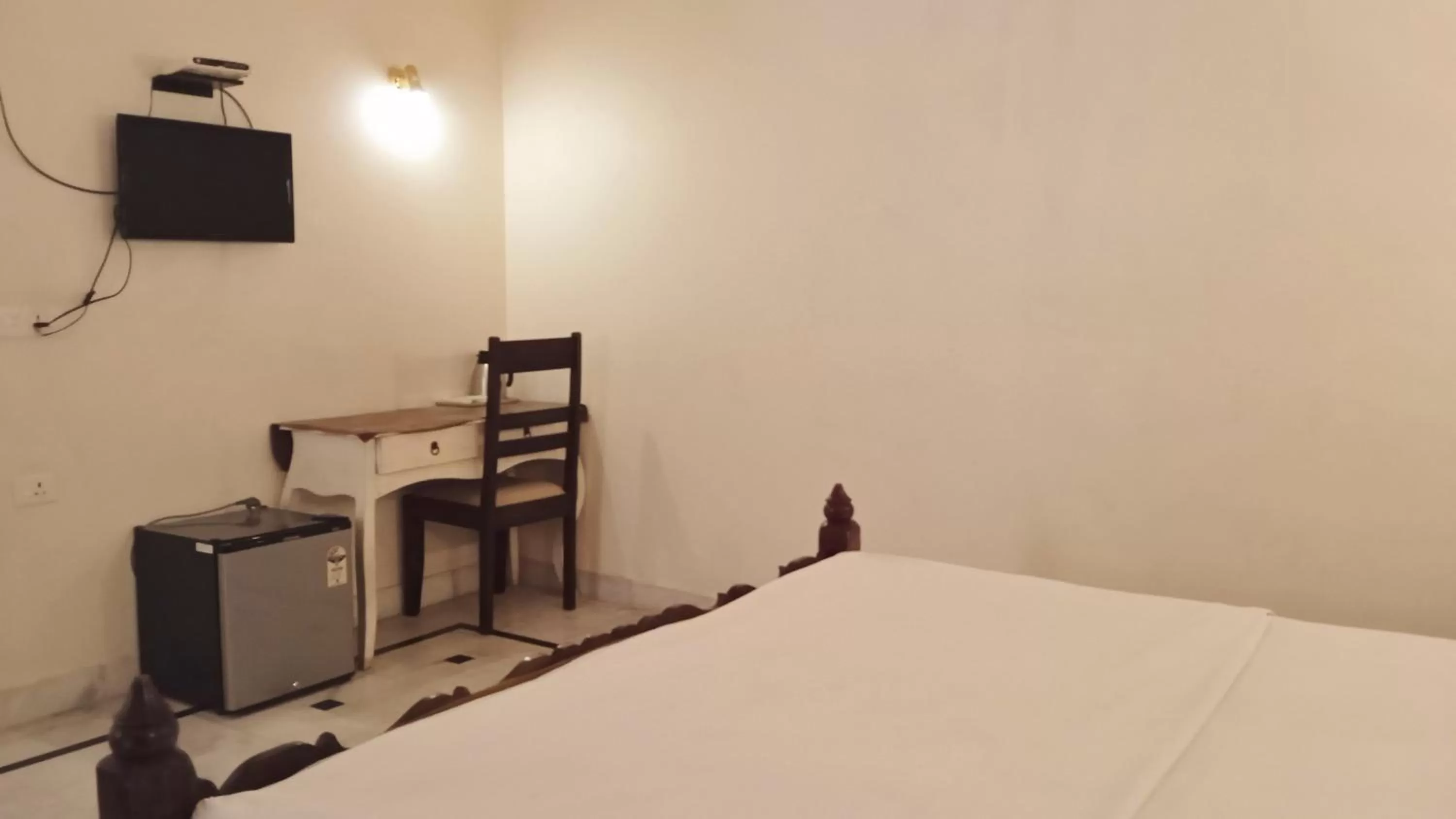 Bedroom, Bed in Rigmor haveli