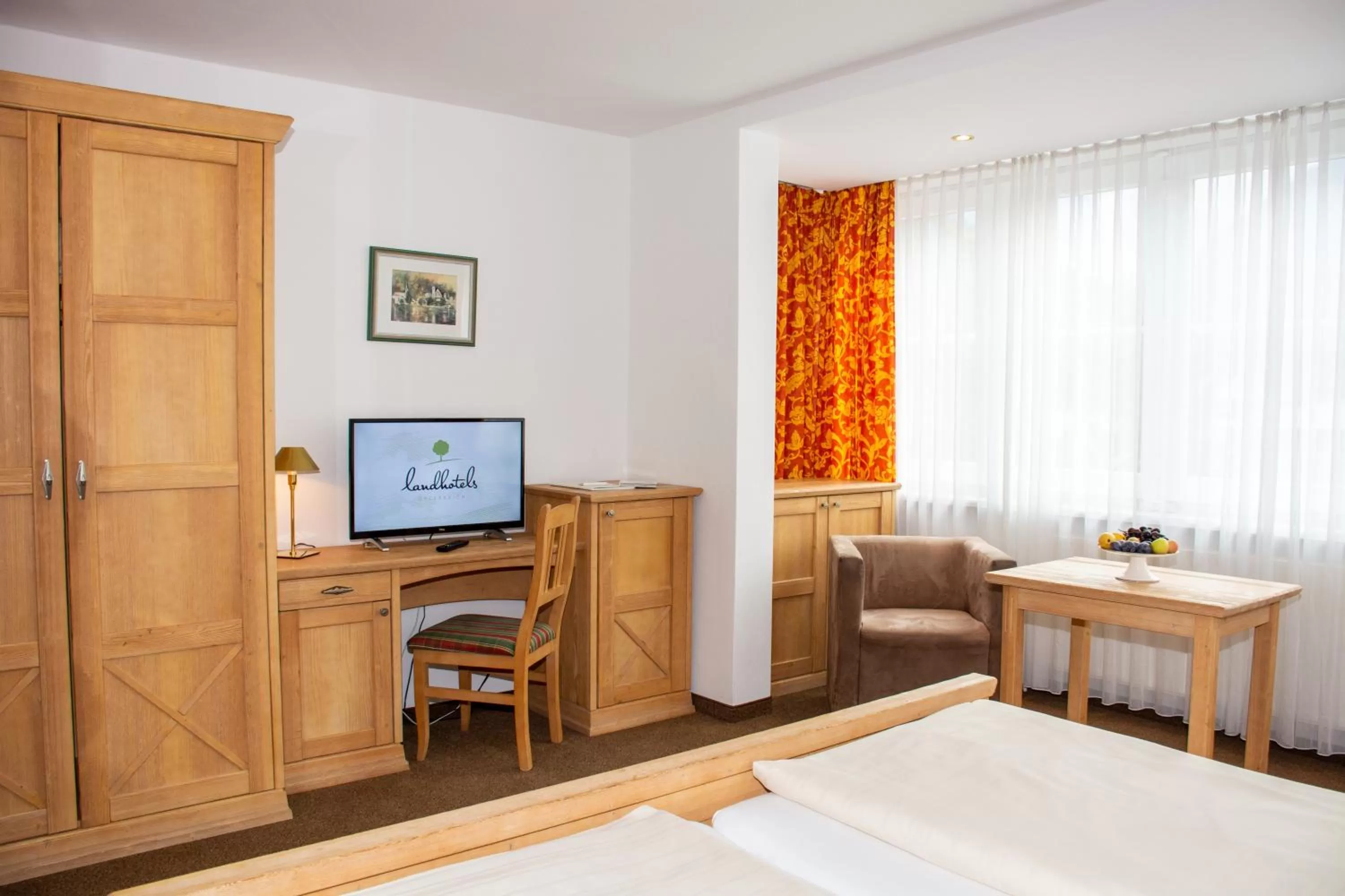 Photo of the whole room, Bed in Landhotel Post Ebensee am Traunsee ***S