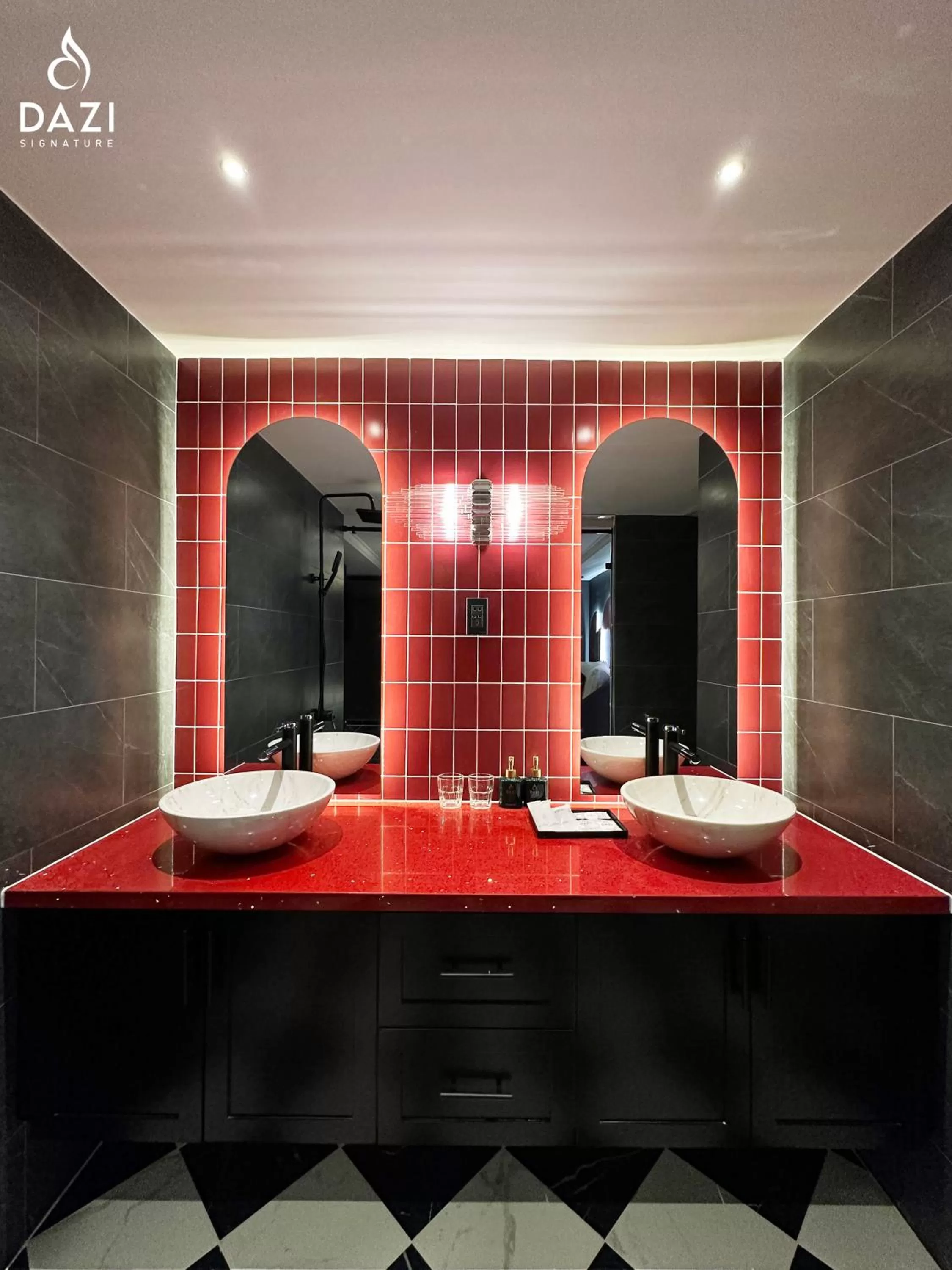 Shower in Dazi Signature