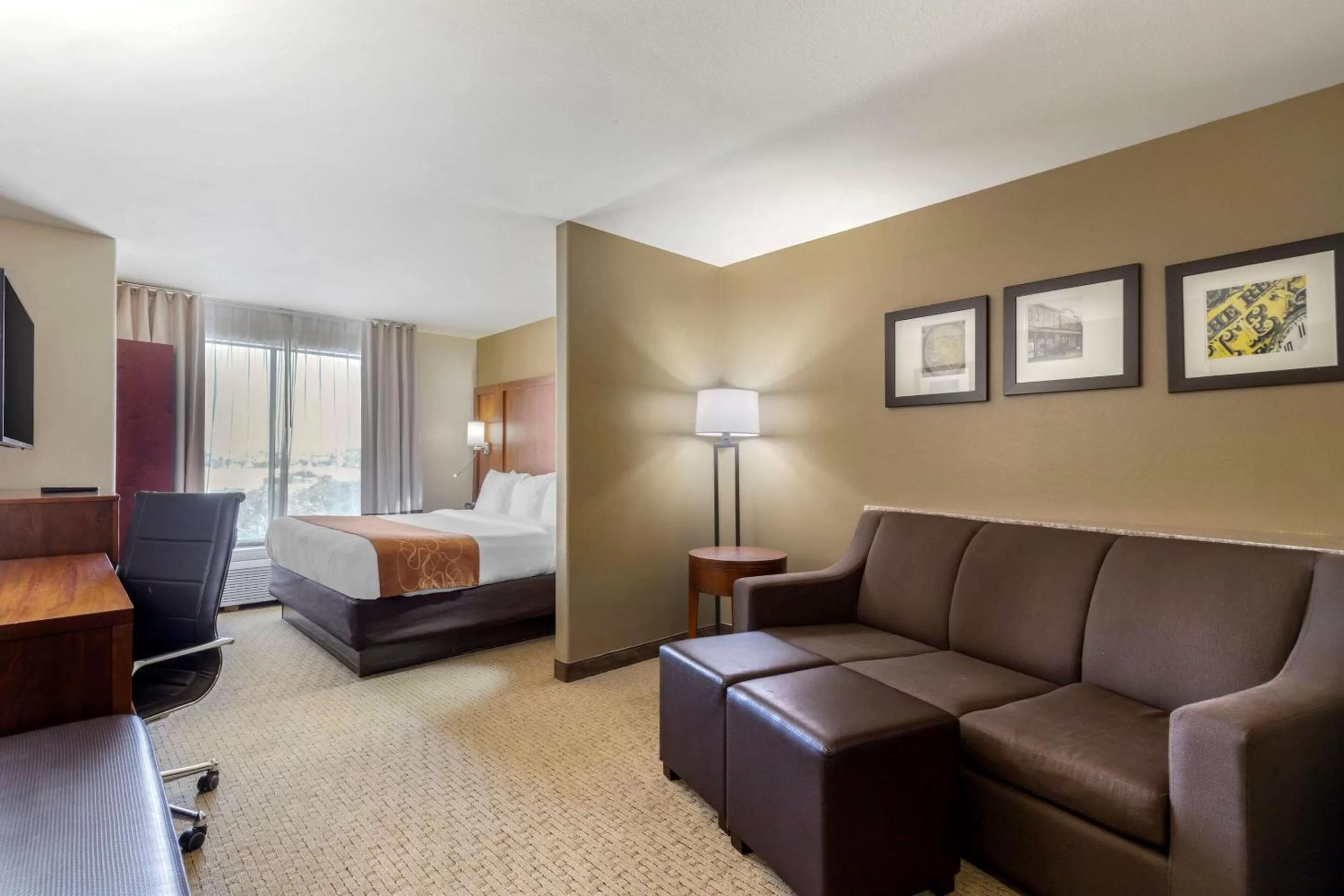 Bed in Comfort Suites Pflugerville - Austin North