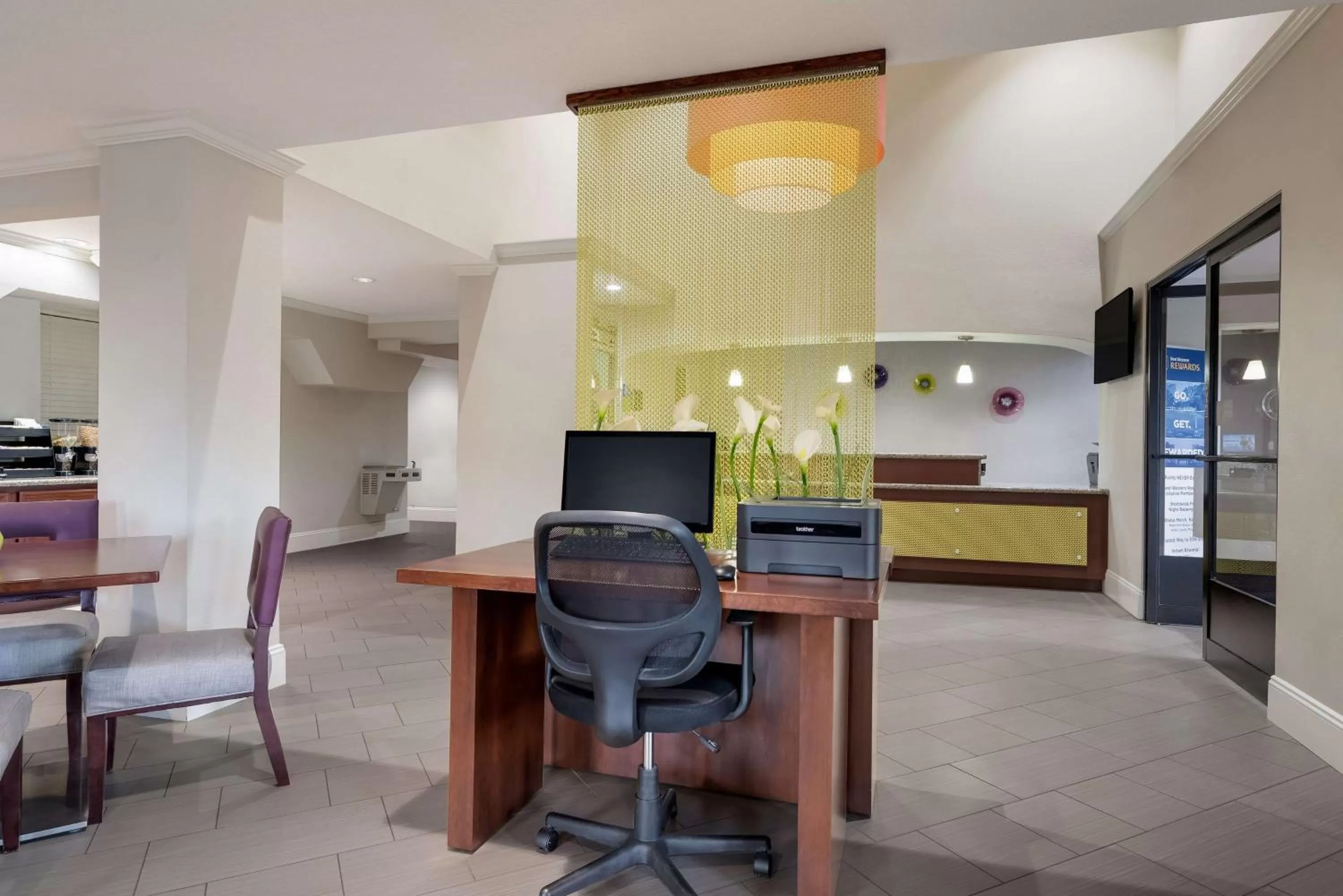 Business facilities in SureStay Hotel by Best Western Deer Park